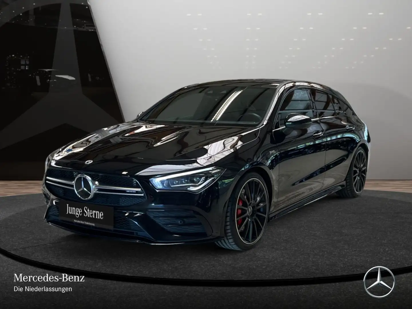 Mercedes-Benz CLA 35 AMG CLA 35 4M AMG+PANO+360°+MULTIBEAM+STHZG+19"+7G crna - 2