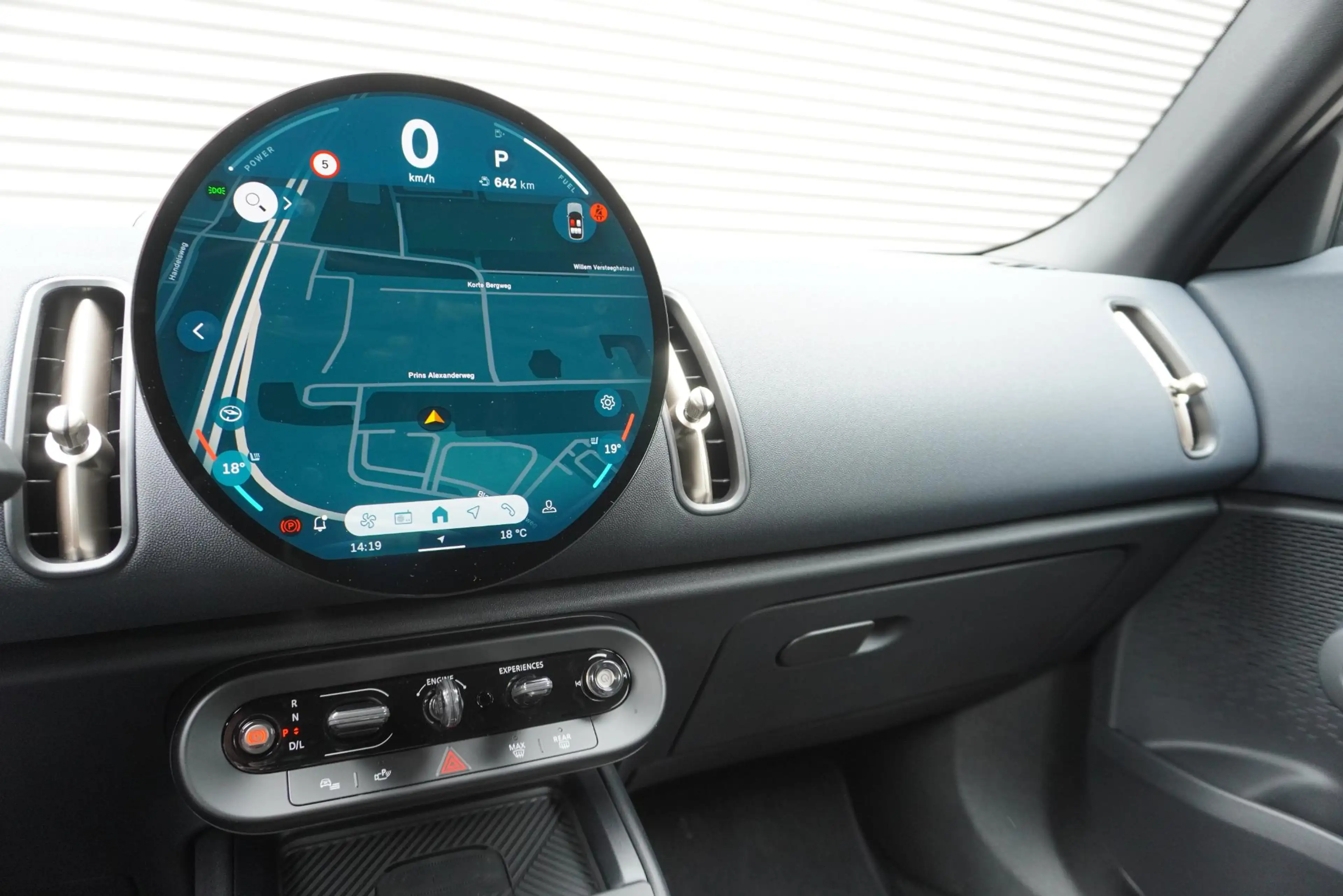 MINI Countryman C | Black Multitone | Extra getint glas | Driving As — photo 11