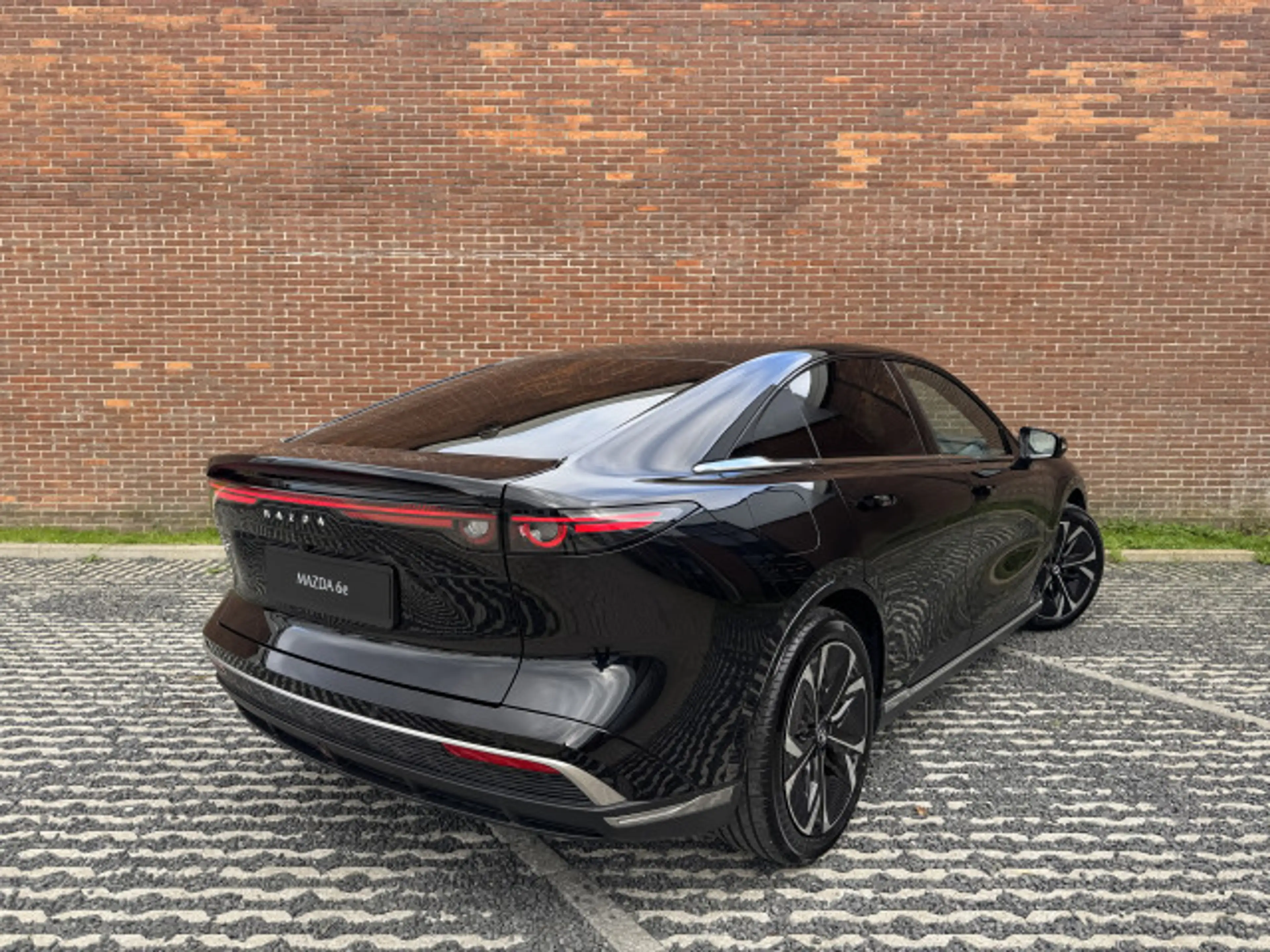 Mazda 6e Takumi Plus Business Edition Long Range 80 kWh | P — photo 7
