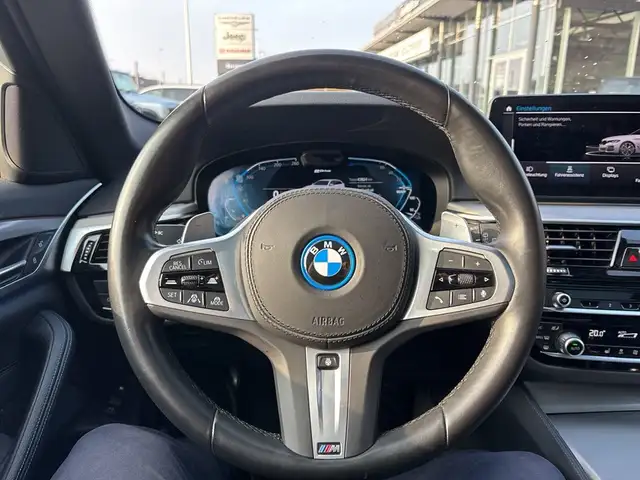 BMW M view 8