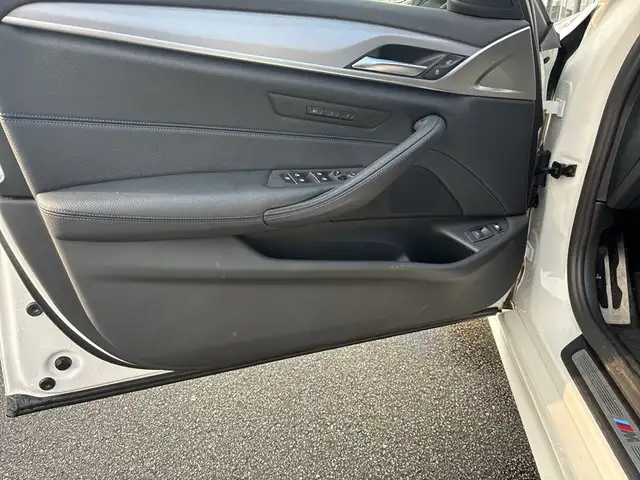 BMW M view 11