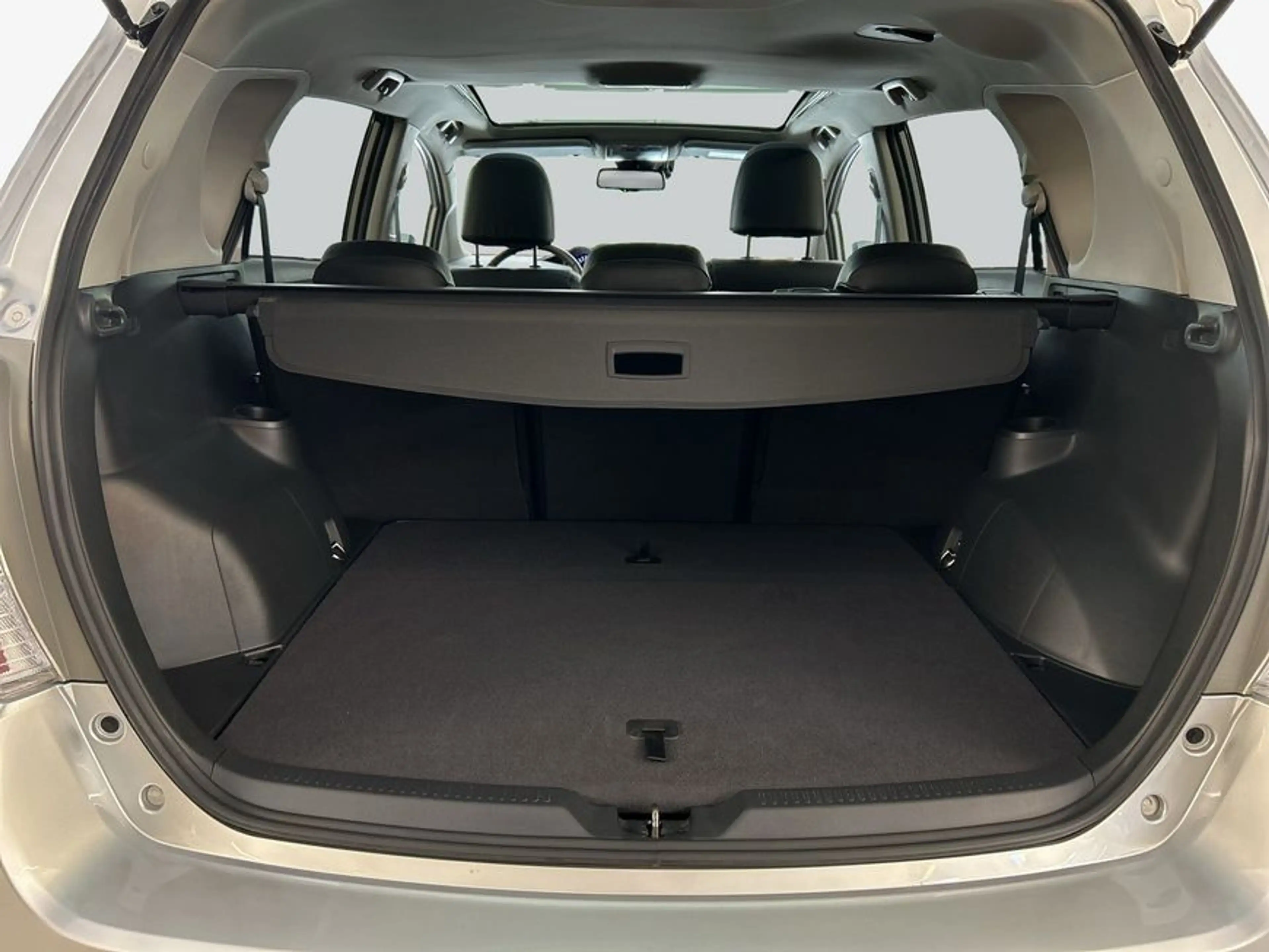 Toyota Verso 1.8 Multidrive S 5-Sitzer Panoramadach — photo 8