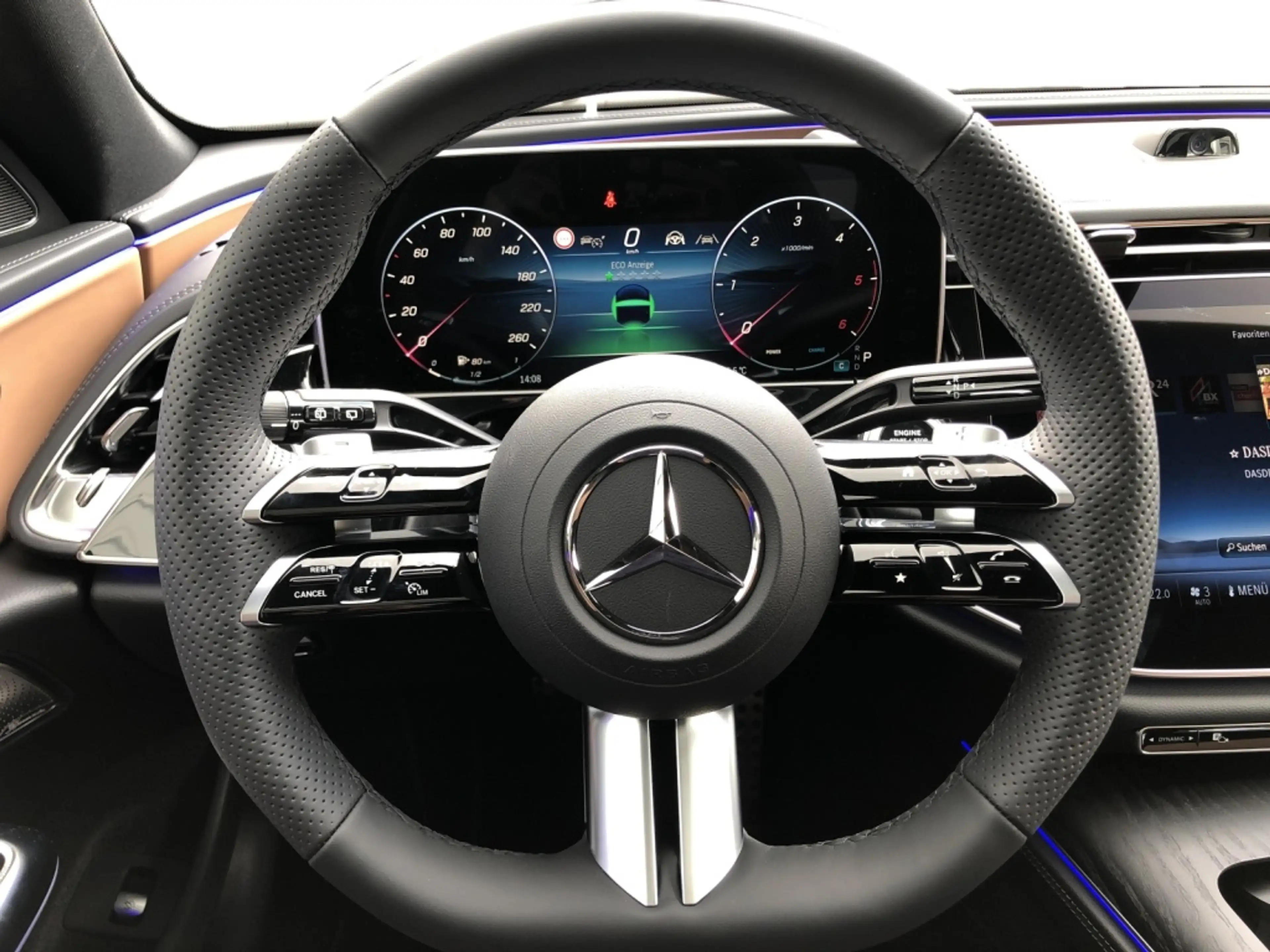 Mercedes-Benz E 450 d 4MATIC T-Modell AMG+MBUX+Superscreen+AHK — photo 15
