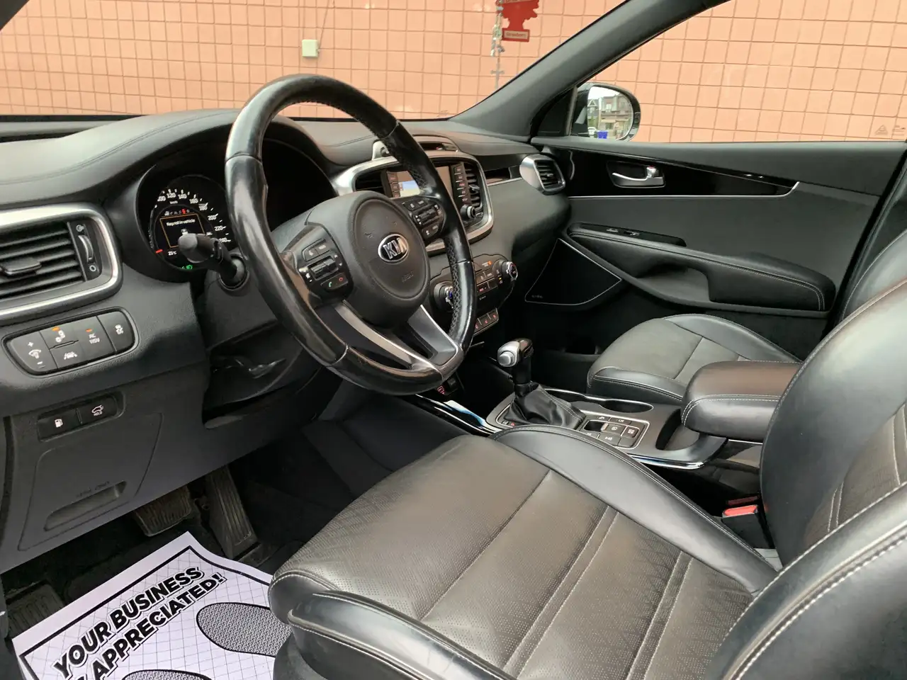 Kia Sorento снимка Kia Sorento