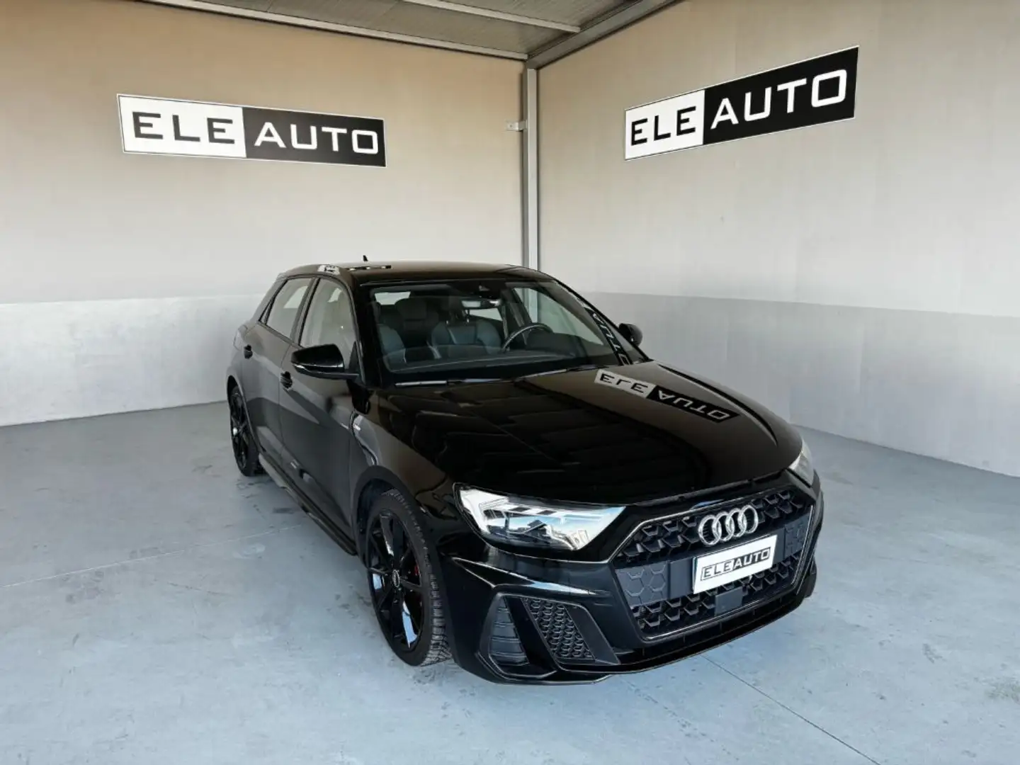 Audi A1 SPB 35 TFSI S tronic S line Plus - Iva Esp Schwarz - 1