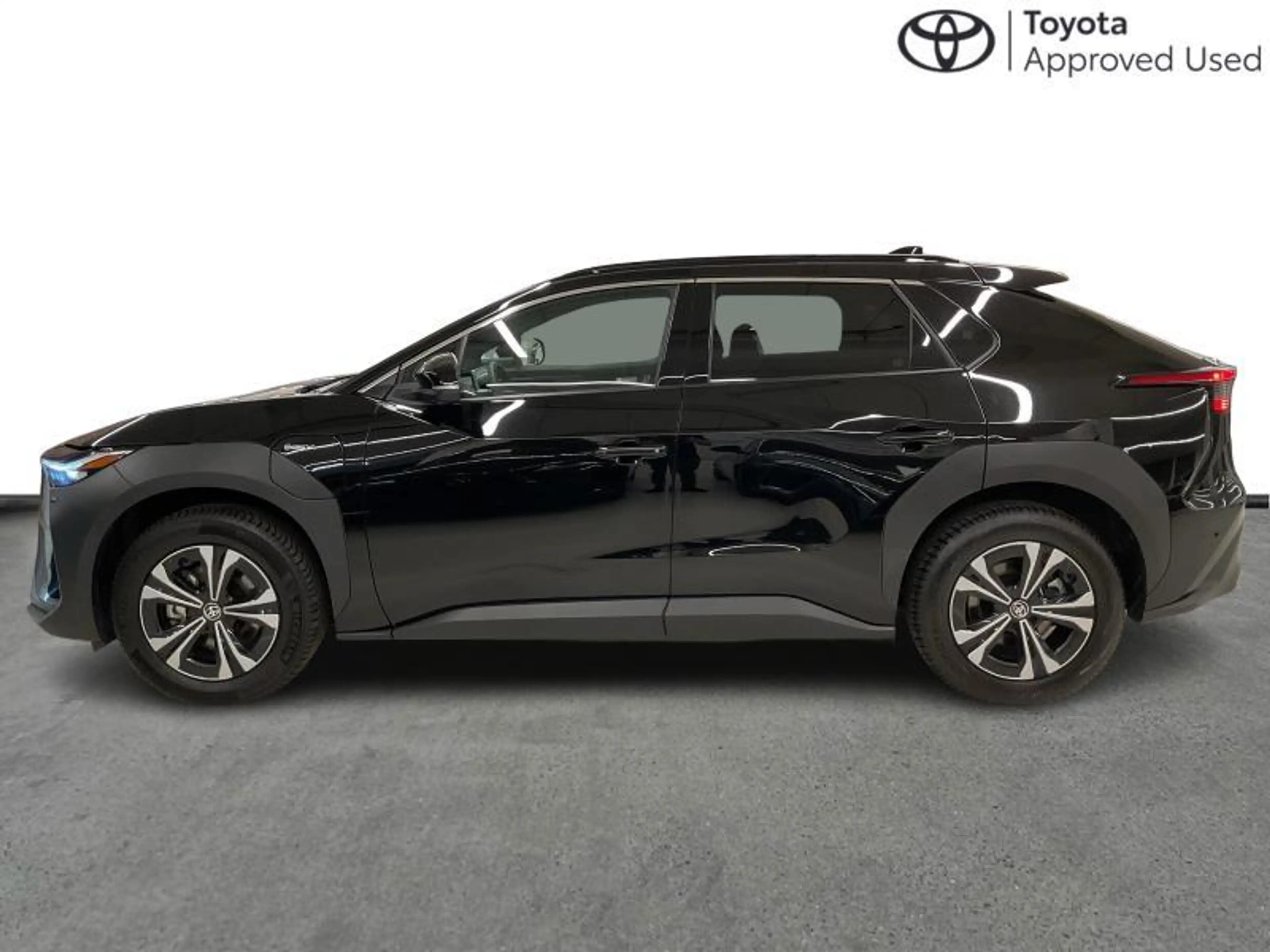 Toyota bZ4X Executive line — photo 3