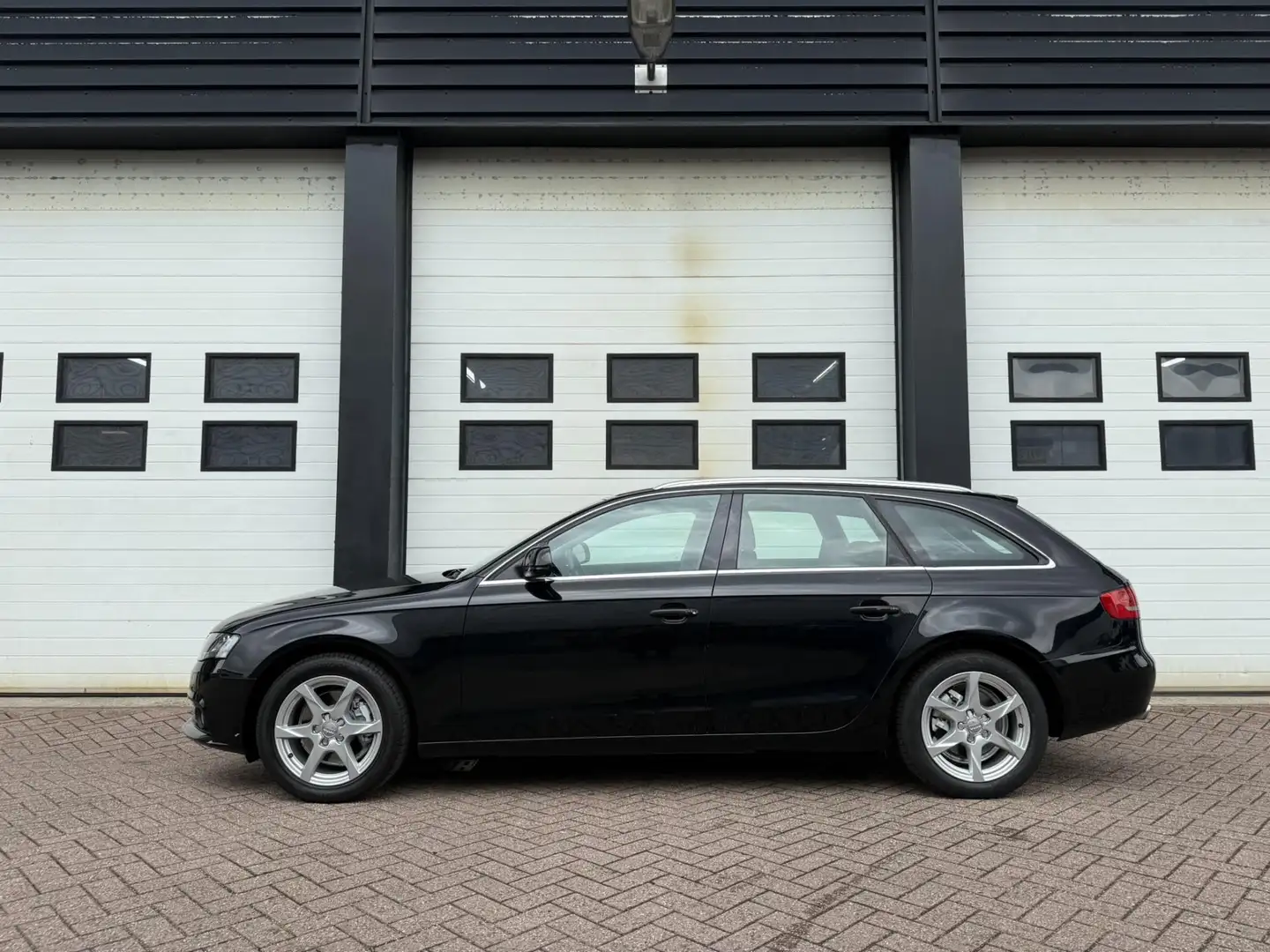 Audi A4 Avant 1.8 TFSI Noir - 2