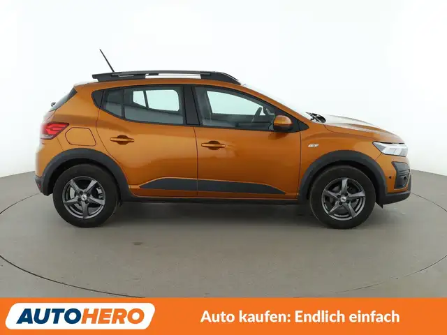 Dacia Sandero view 7