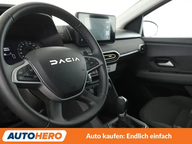 Dacia Sandero view 11