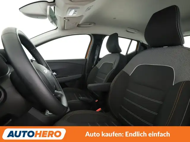 Dacia Sandero view 10