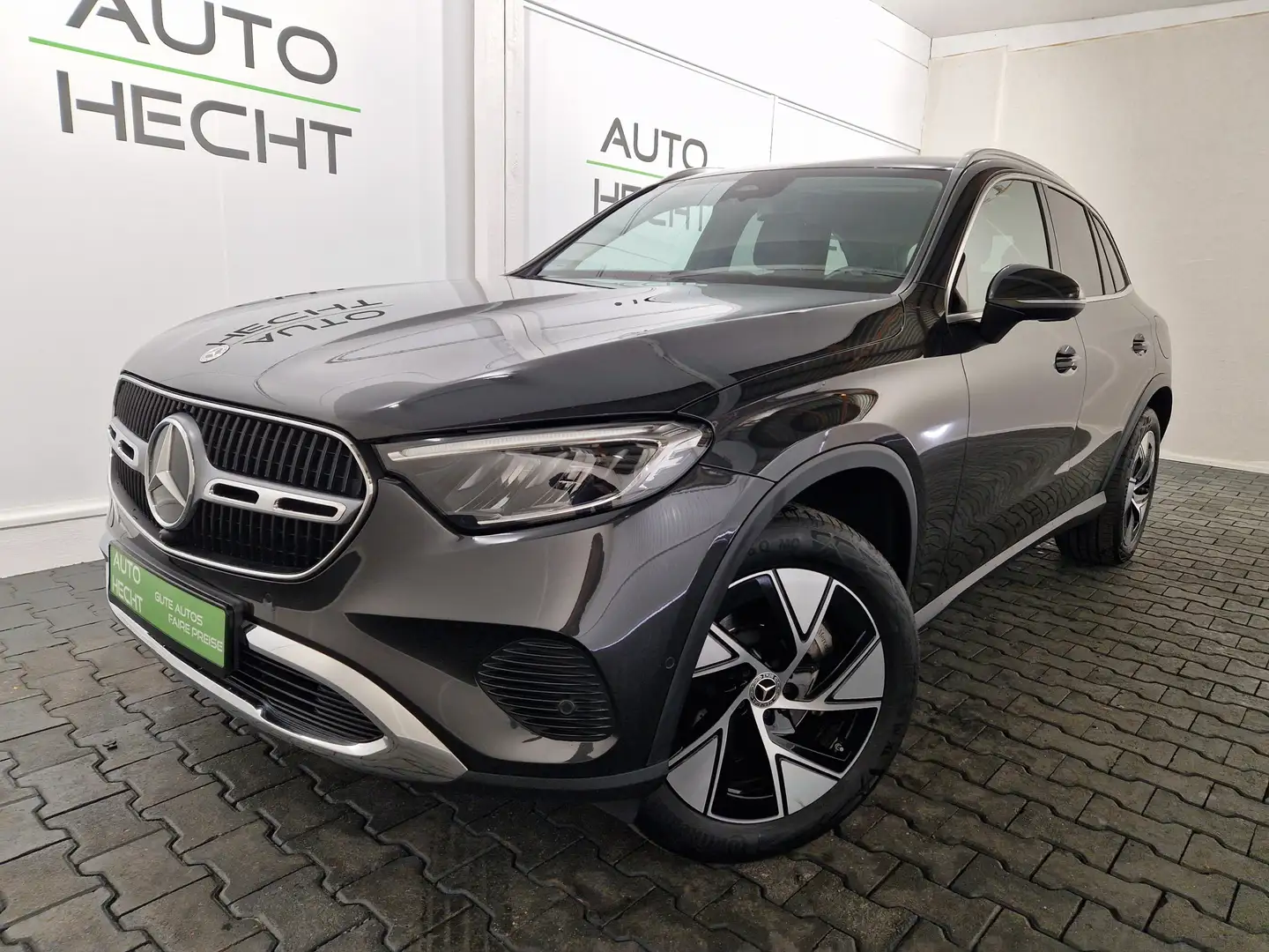 Mercedes-Benz GLC 400 e Avantgarde Advanced, ACC, Kamera, AHK Grau - 1