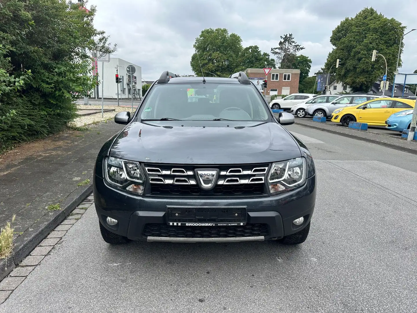 Dacia Duster I Prestige 4x2 Benzin & Autogas LPG Grau - 2