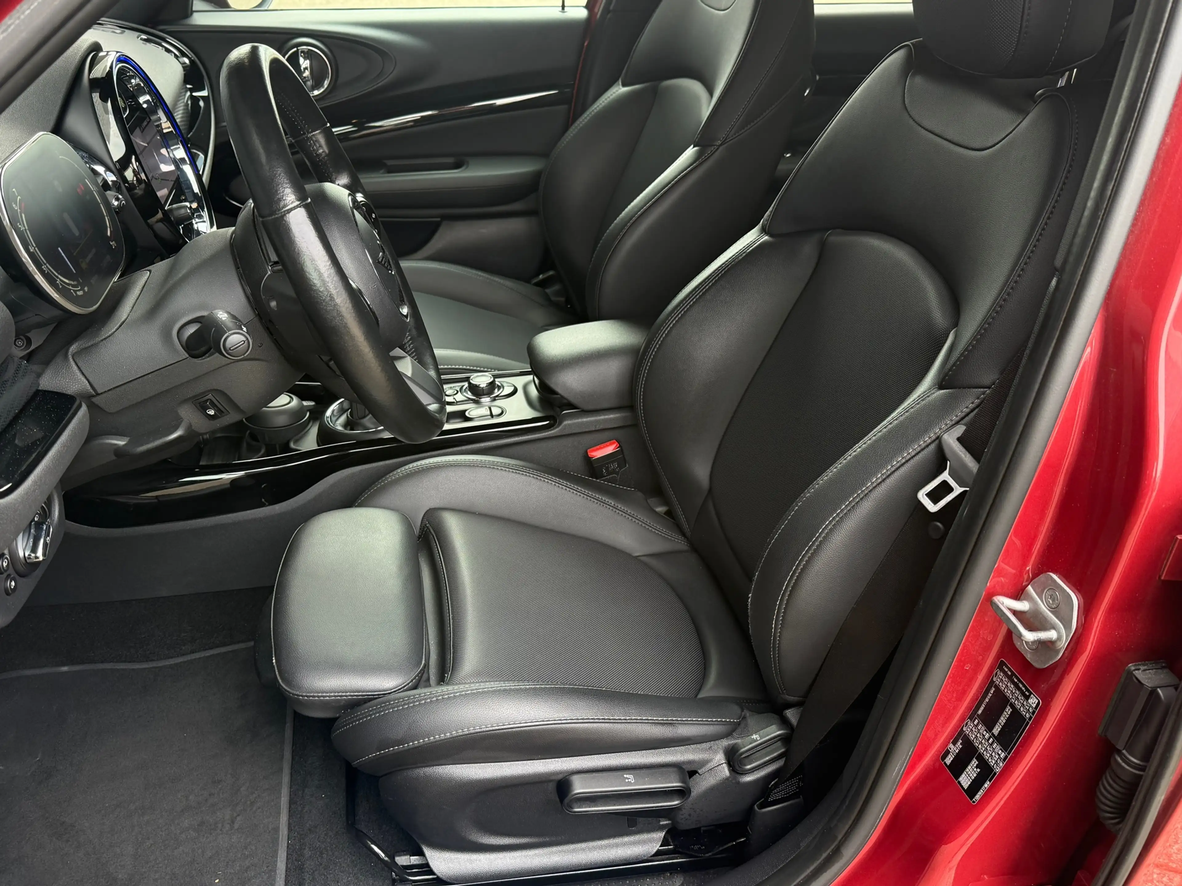 MINI Cooper Clubman 1.5 Essential, Leder, Comfort pack, Excitement pac — photo 4