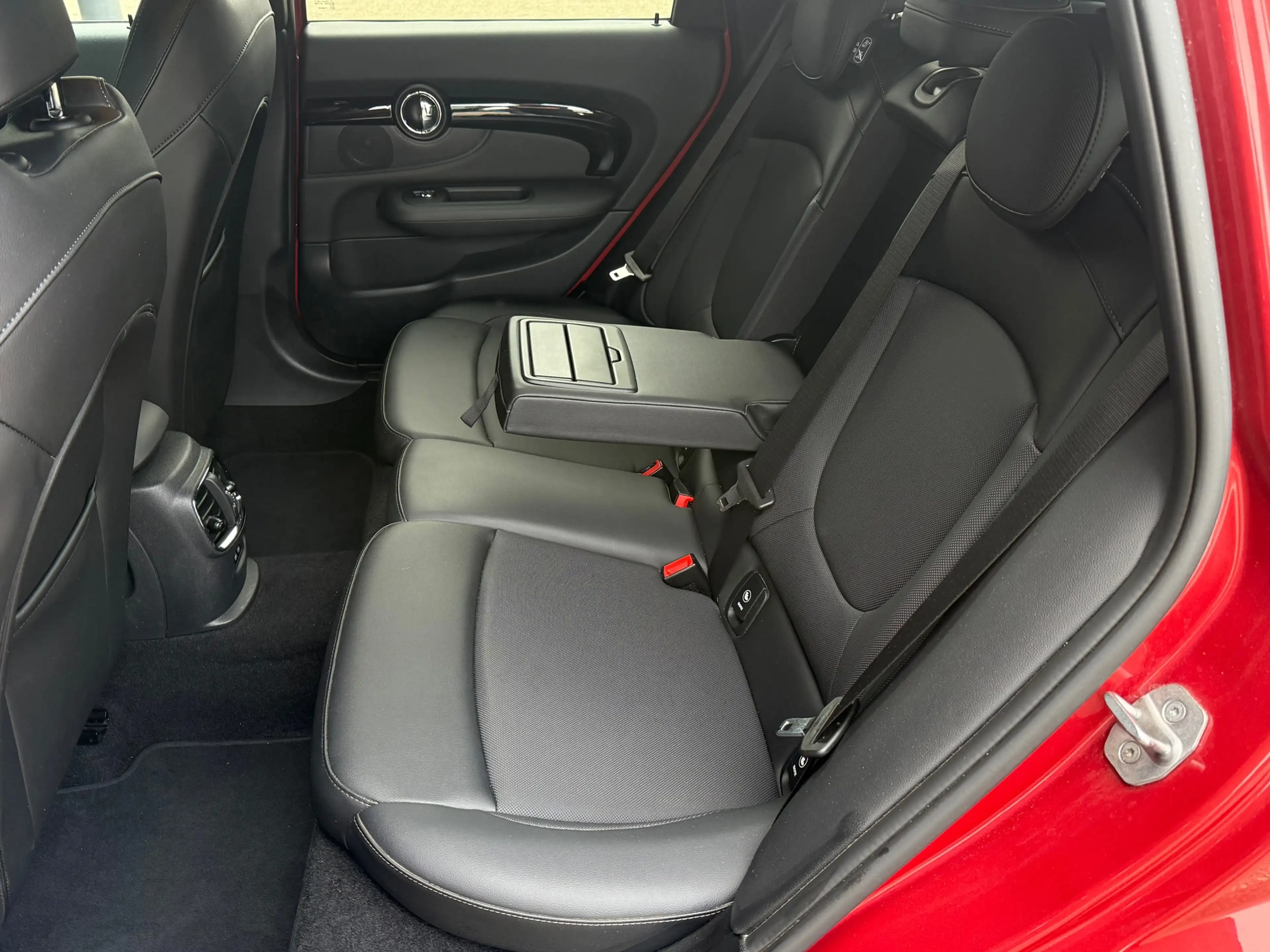 MINI Cooper Clubman 1.5 Essential, Leder, Comfort pack, Excitement pac — photo 5