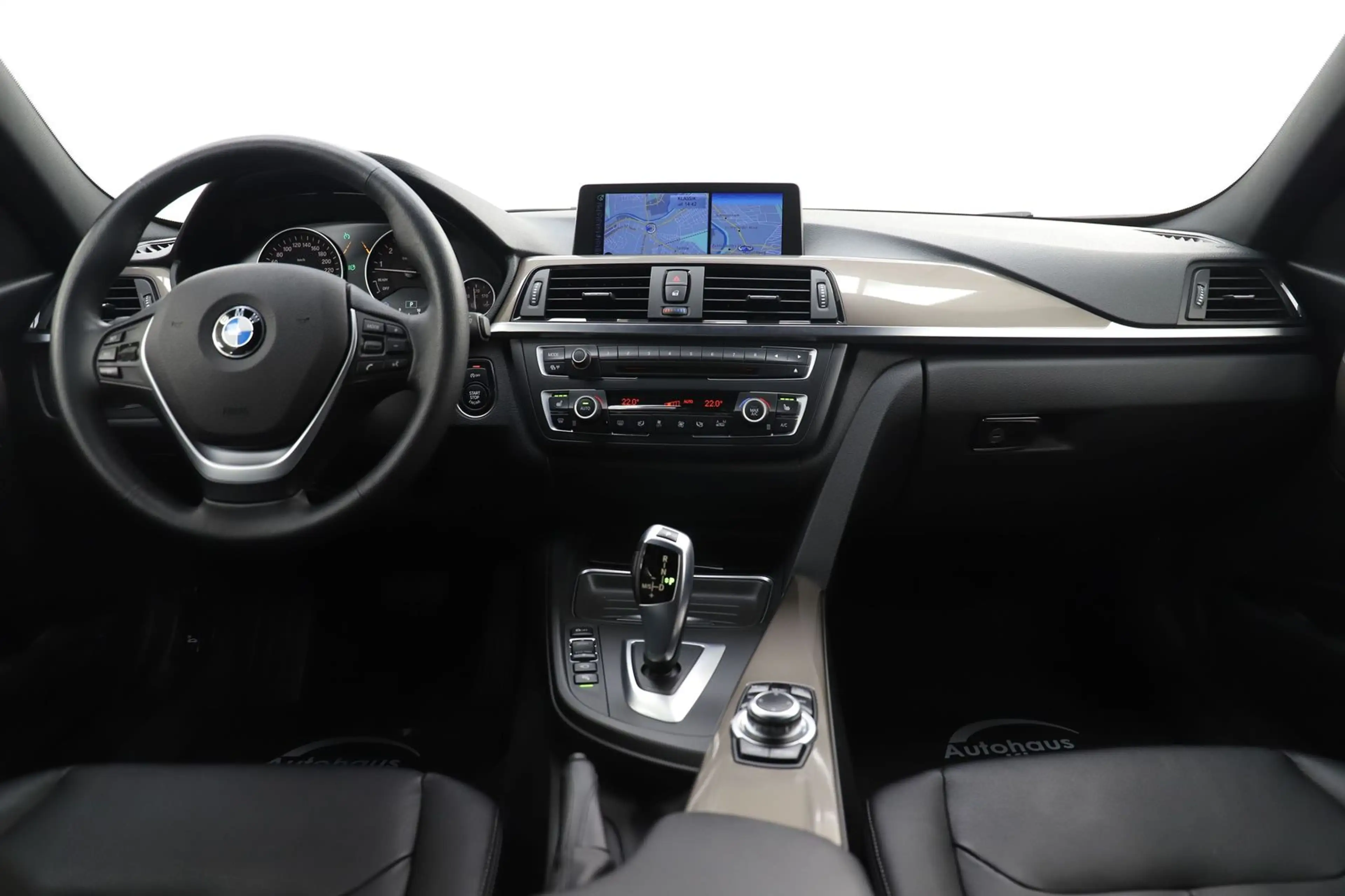 BMW 335 i 3.0 306PS xDrive Modern 4xSHZ HUD 1.Hand — photo 14
