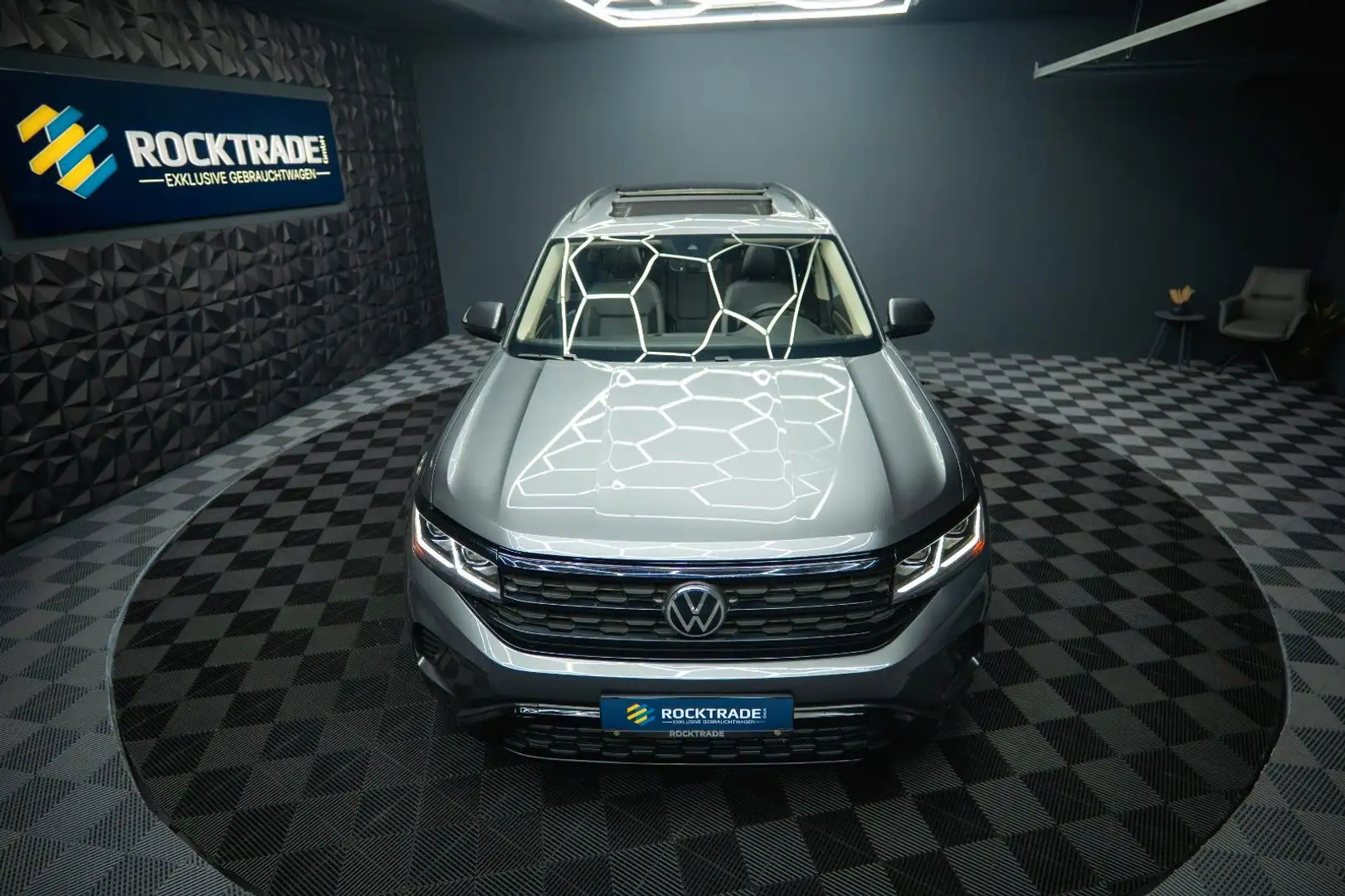 Volkswagen ATLAS 3.6 4x4 SEL PREMIUM Black Line *7 Sitze* Grau - 2