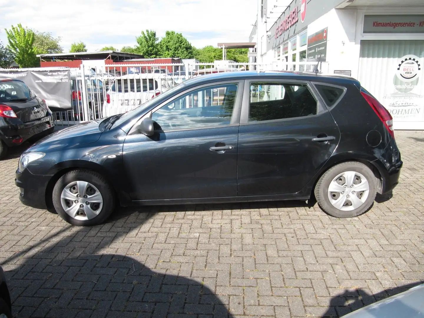 Hyundai i30 Edition+,Klima,1. Hand ,Scheckheft Top !! Noir - 2