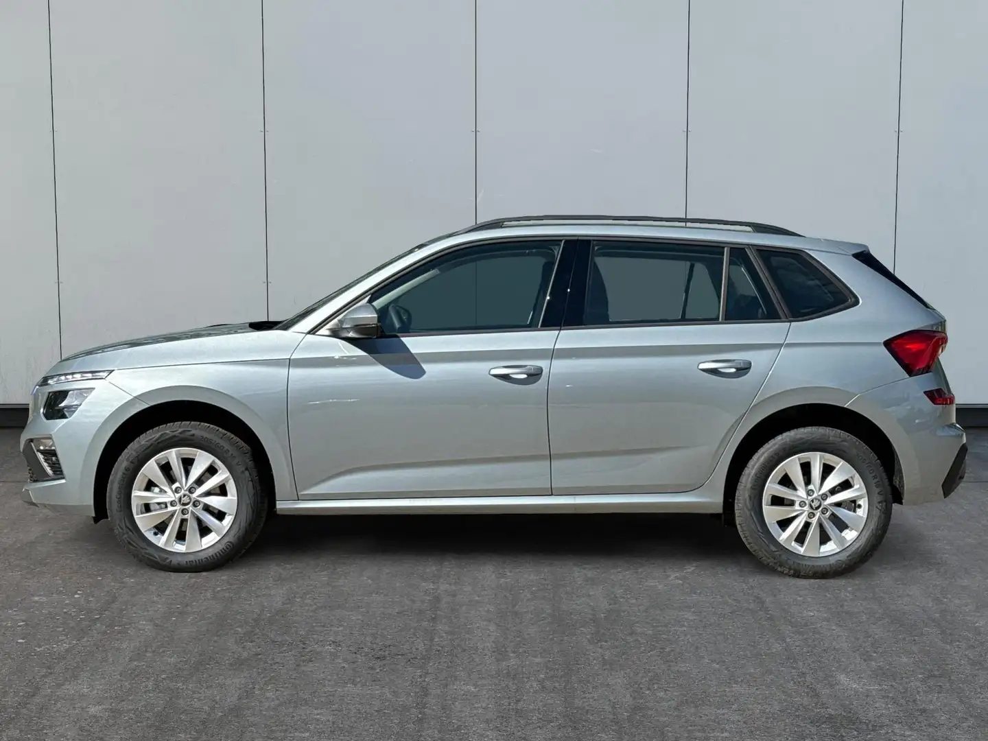 Skoda Kamiq Selection SHZ+KAMERA+SMARTLINK+PDC+LED+16" ALU ... Silber - 2