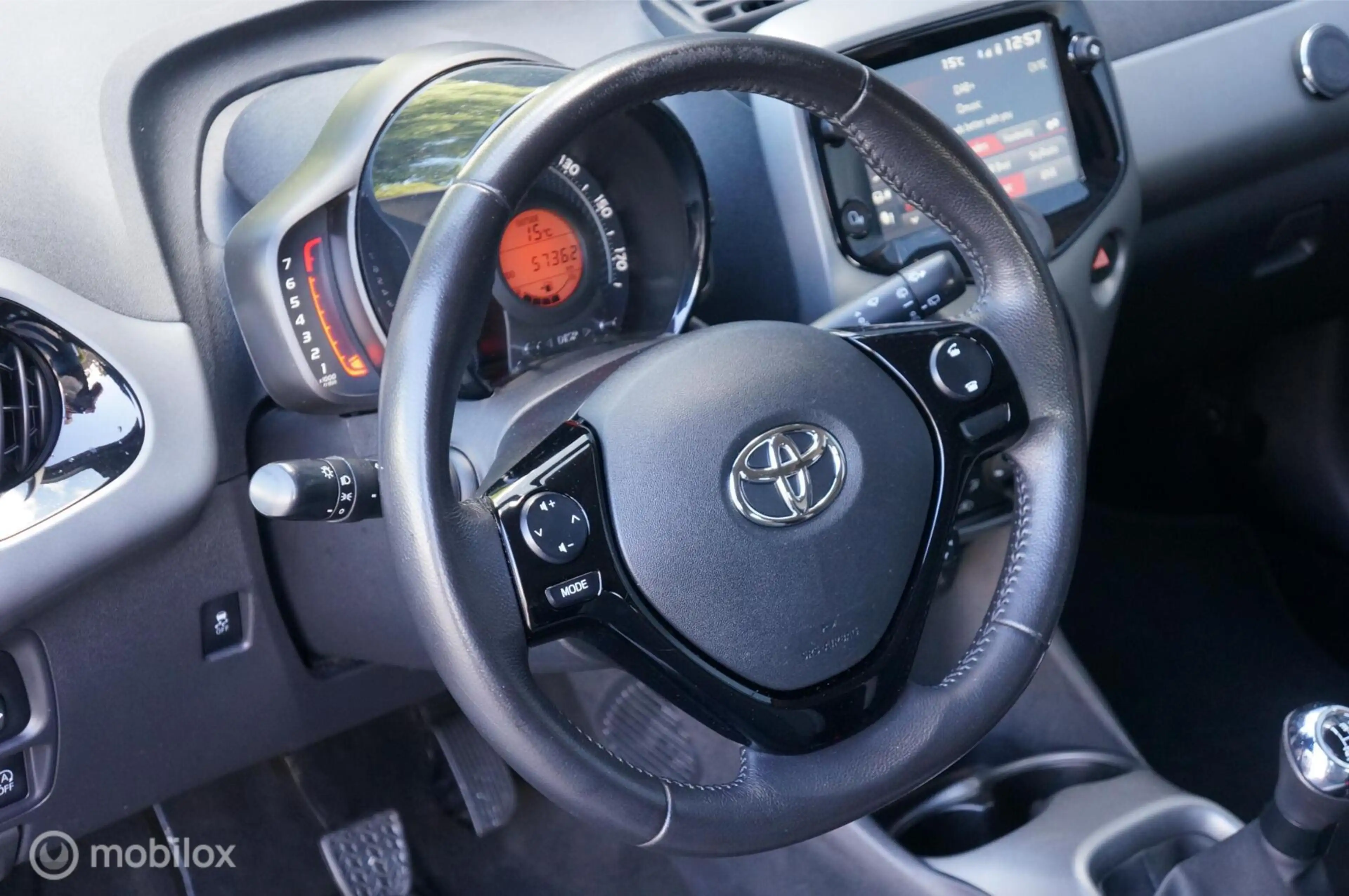 Toyota Aygo 1.0 VVT-i X-Play Airco Apple/Android Lage Km's! — photo 12