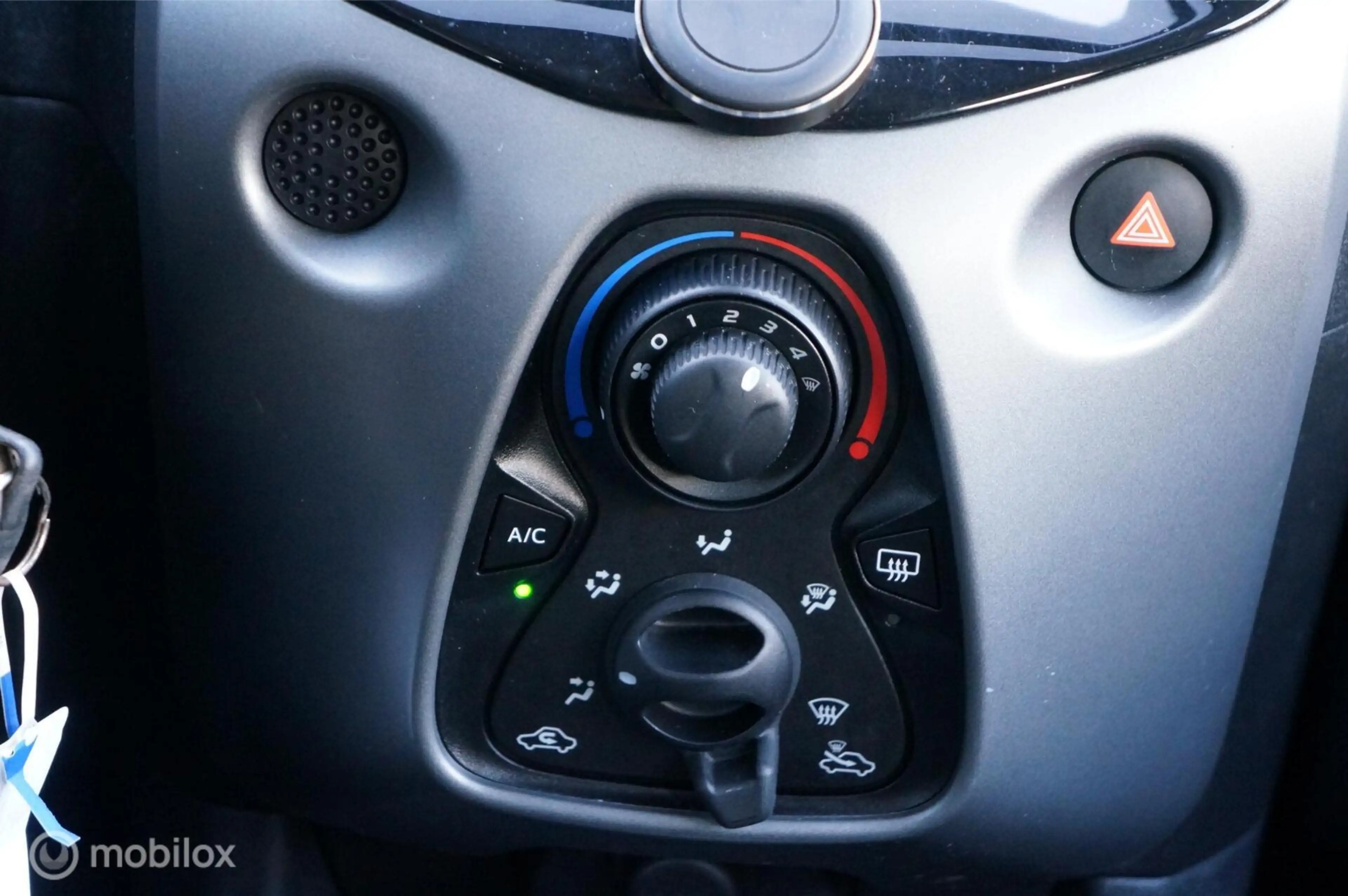 Toyota Aygo 1.0 VVT-i X-Play Airco Apple/Android Lage Km's! — photo 14