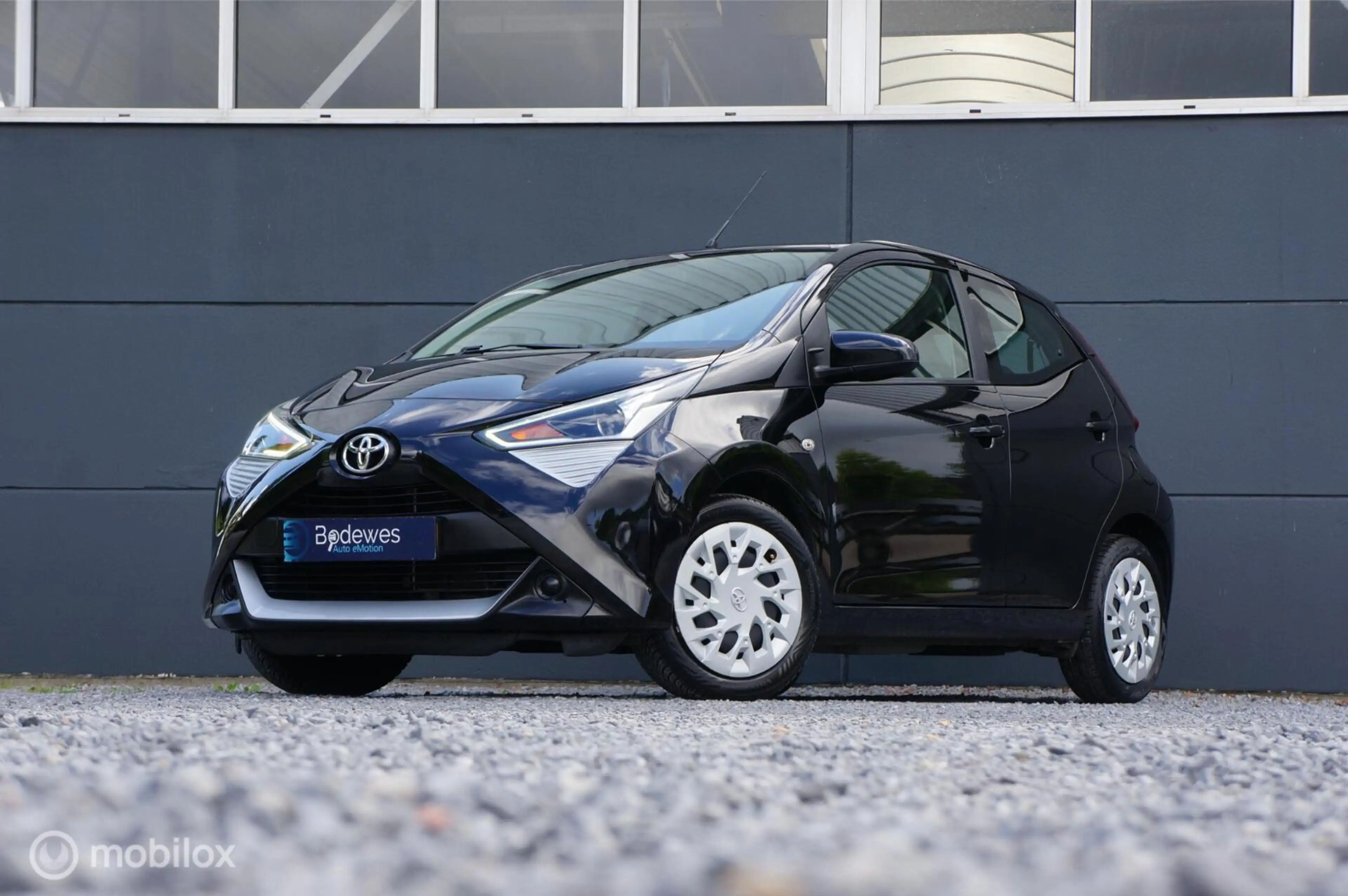 Toyota Aygo 1.0 VVT-i X-Play Airco Apple/Android Lage Km's! — photo 26