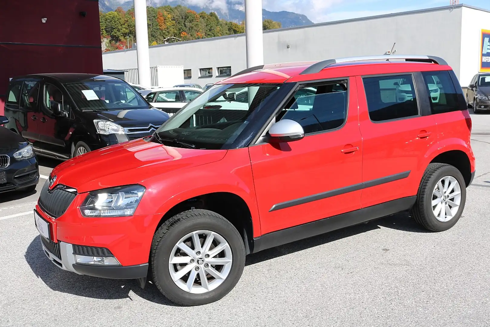 Skoda Yeti Outdoor Ambition 1,2 TSI DSG Rot - 2