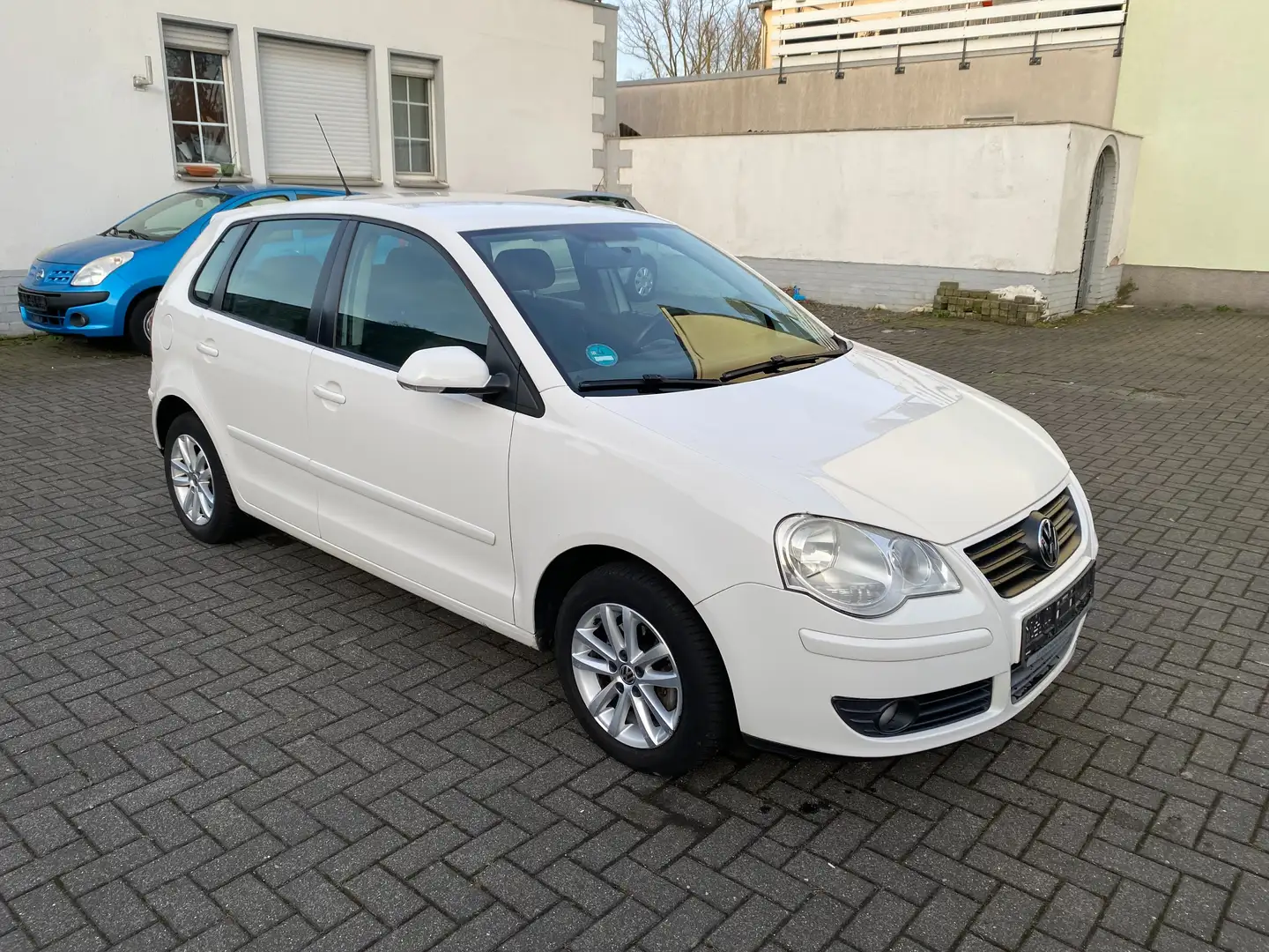 Volkswagen Polo Polo IV  5-Türer 1.4 Sport Klima, Alu, EFH. ABS Weiß - 2