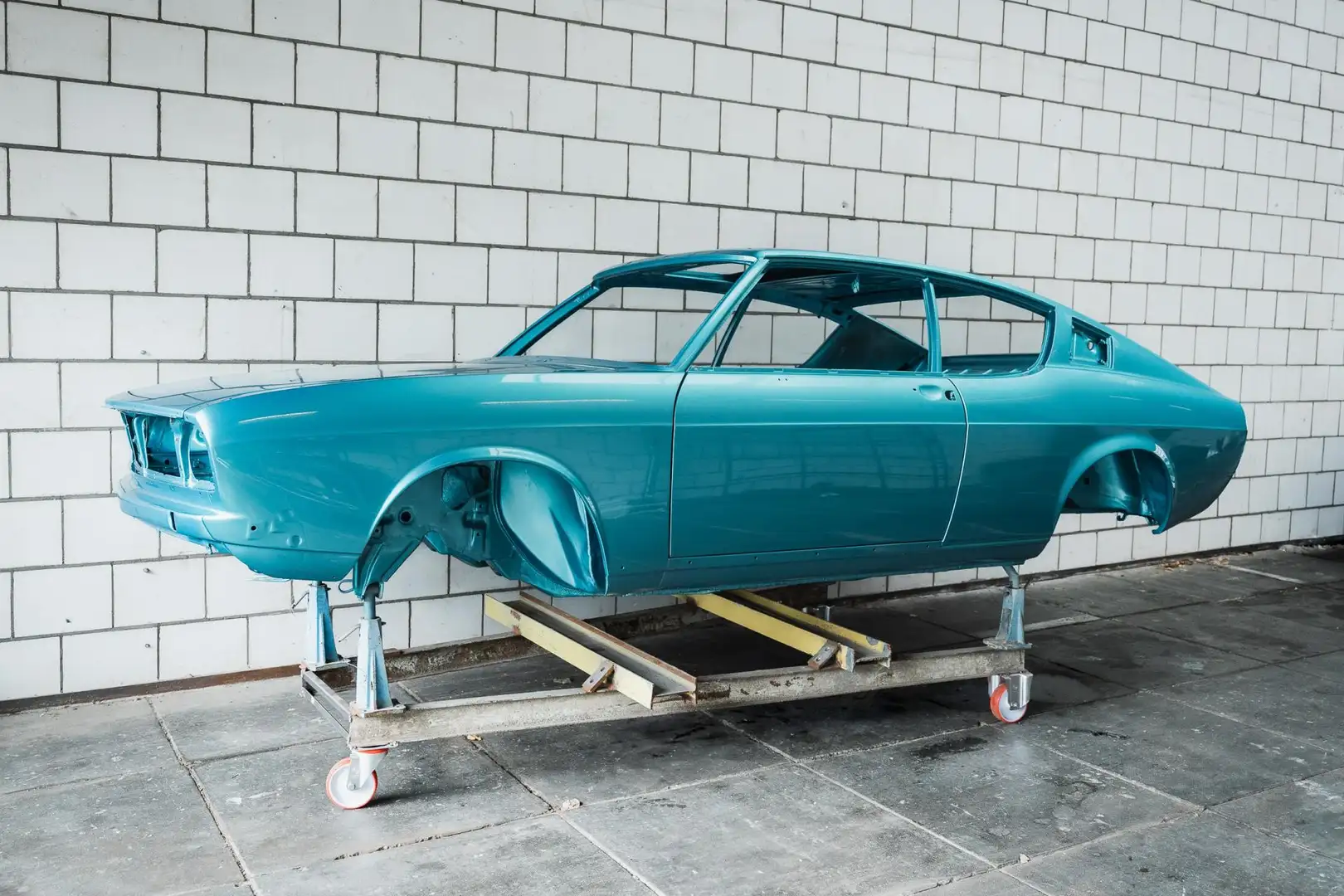 Audi 100 S Coupé - Over Complete Project – German Delivered Bleu - 1