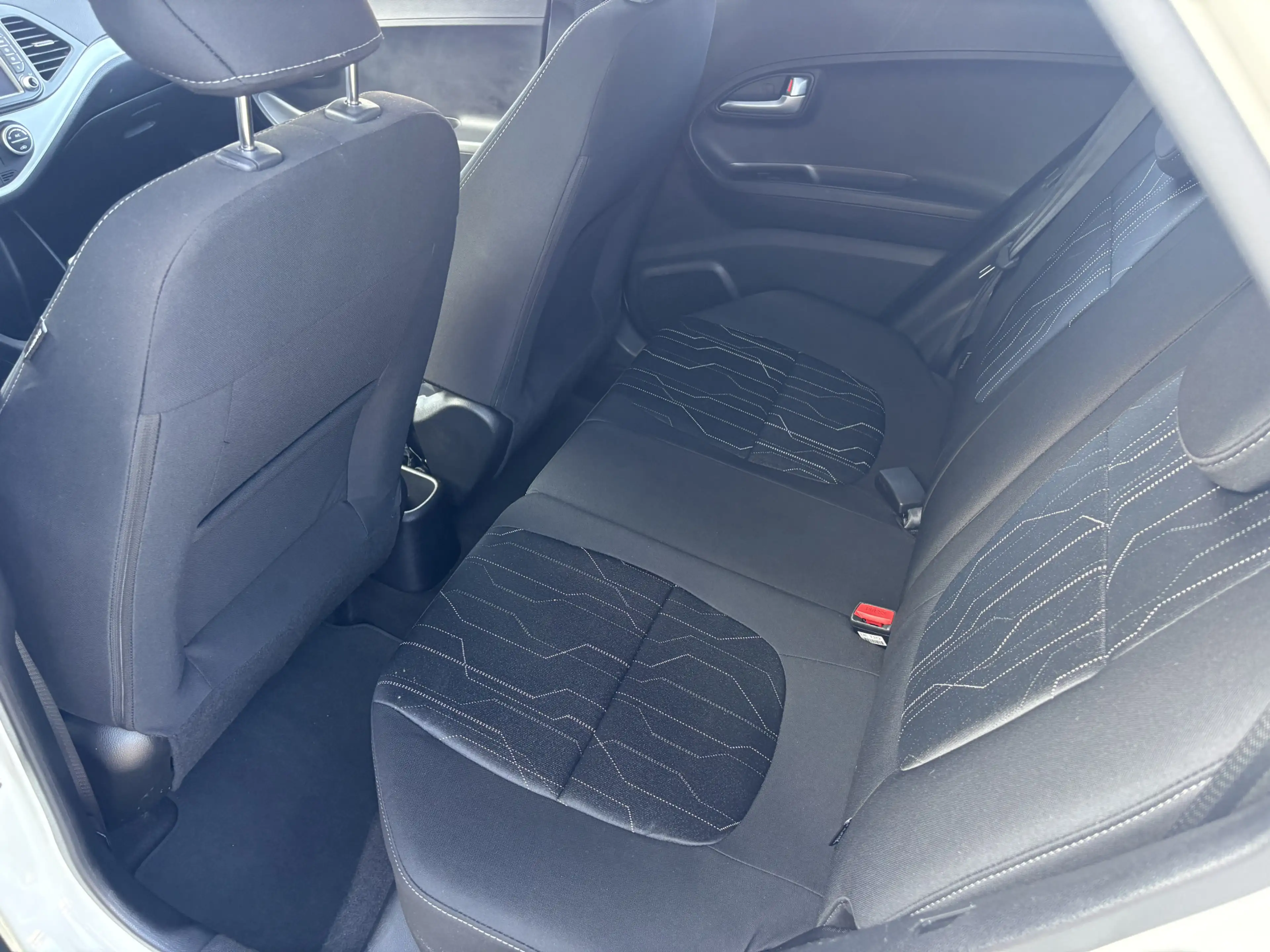Kia Picanto 1.0 CVVT ComfortPlusLine Navigator, climate/cruise — photo 7