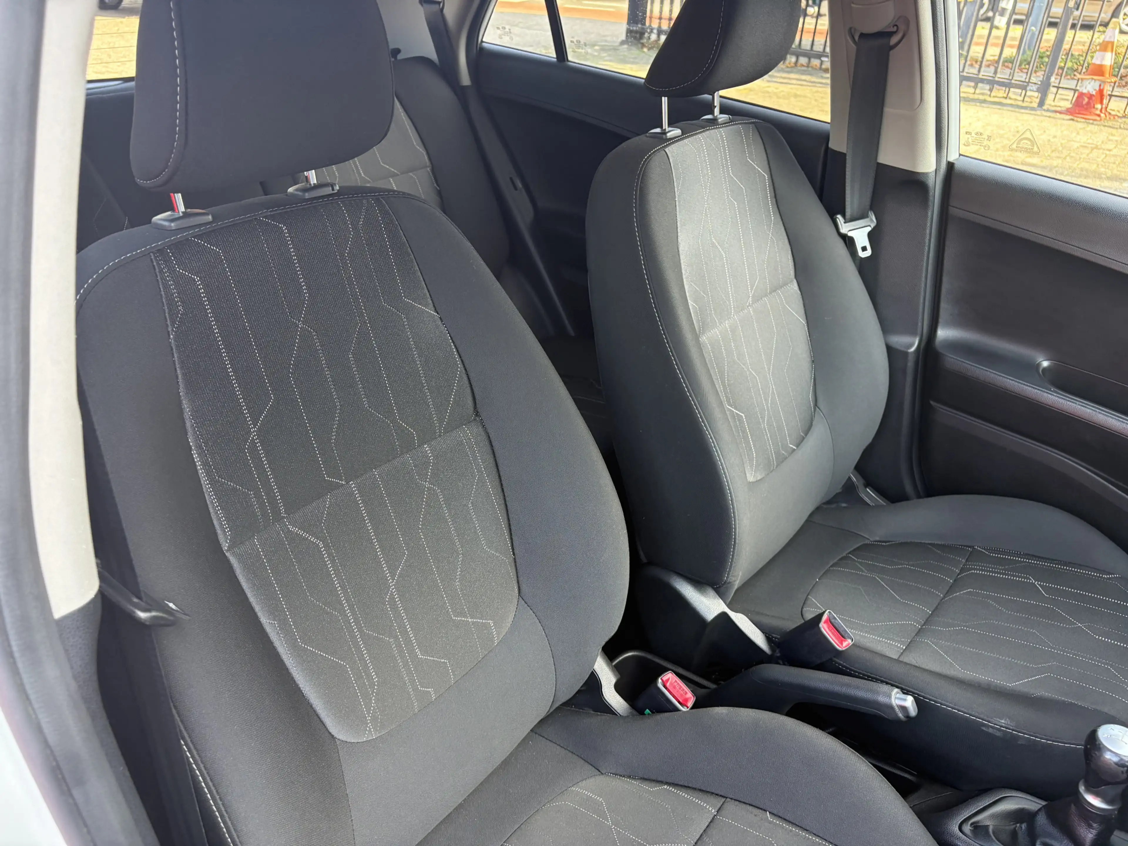 Kia Picanto 1.0 CVVT ComfortPlusLine Navigator, climate/cruise — photo 13