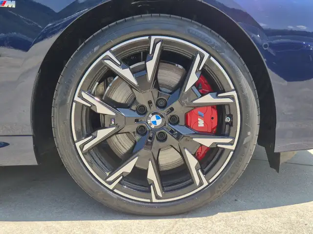 BMW 2 Series view 13