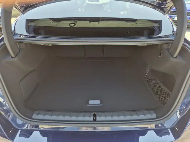 BMW 2 Series view 12