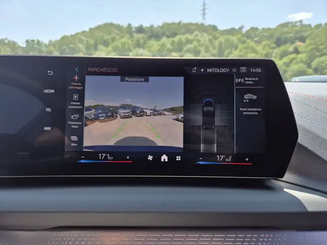 BMW 2 Series view 15