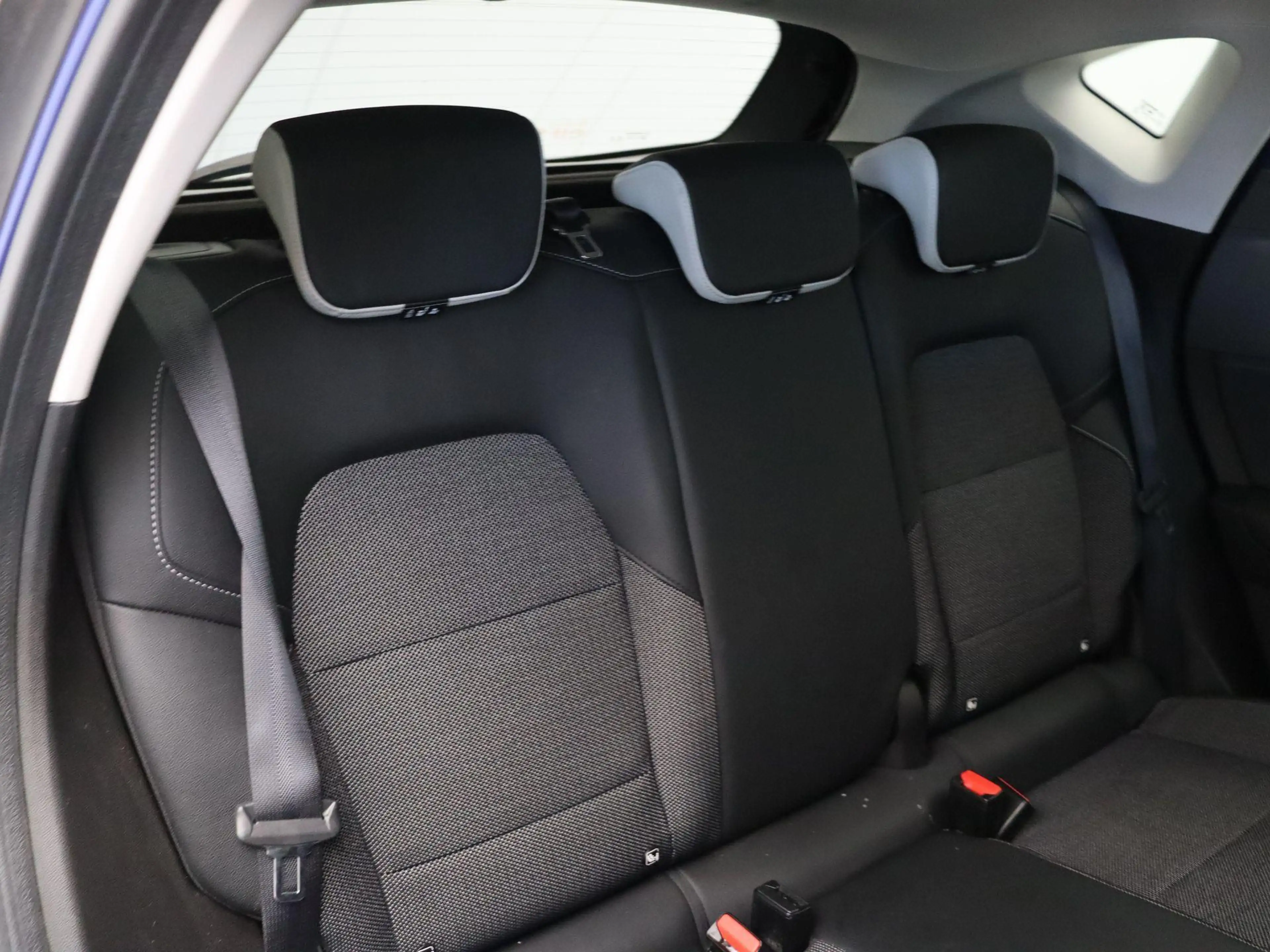 Renault Captur TCe 100pk Intens | Achteruitrijcamera | Navigatie — photo 9