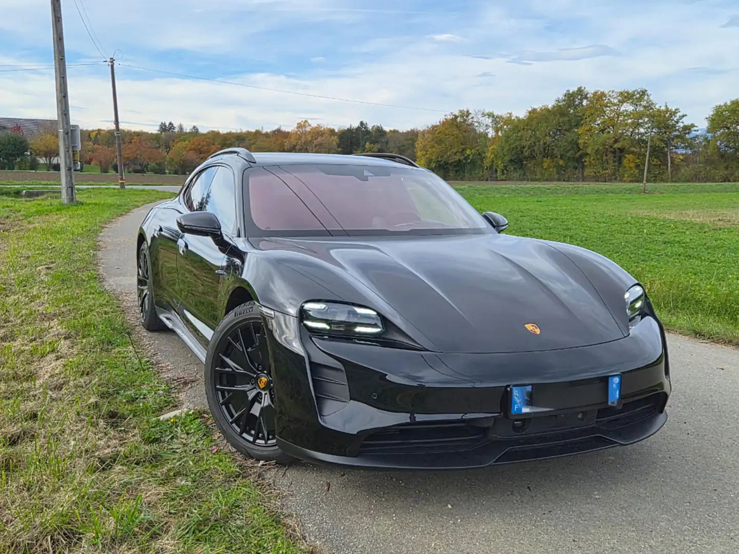 Porsche Taycan Noir - 1