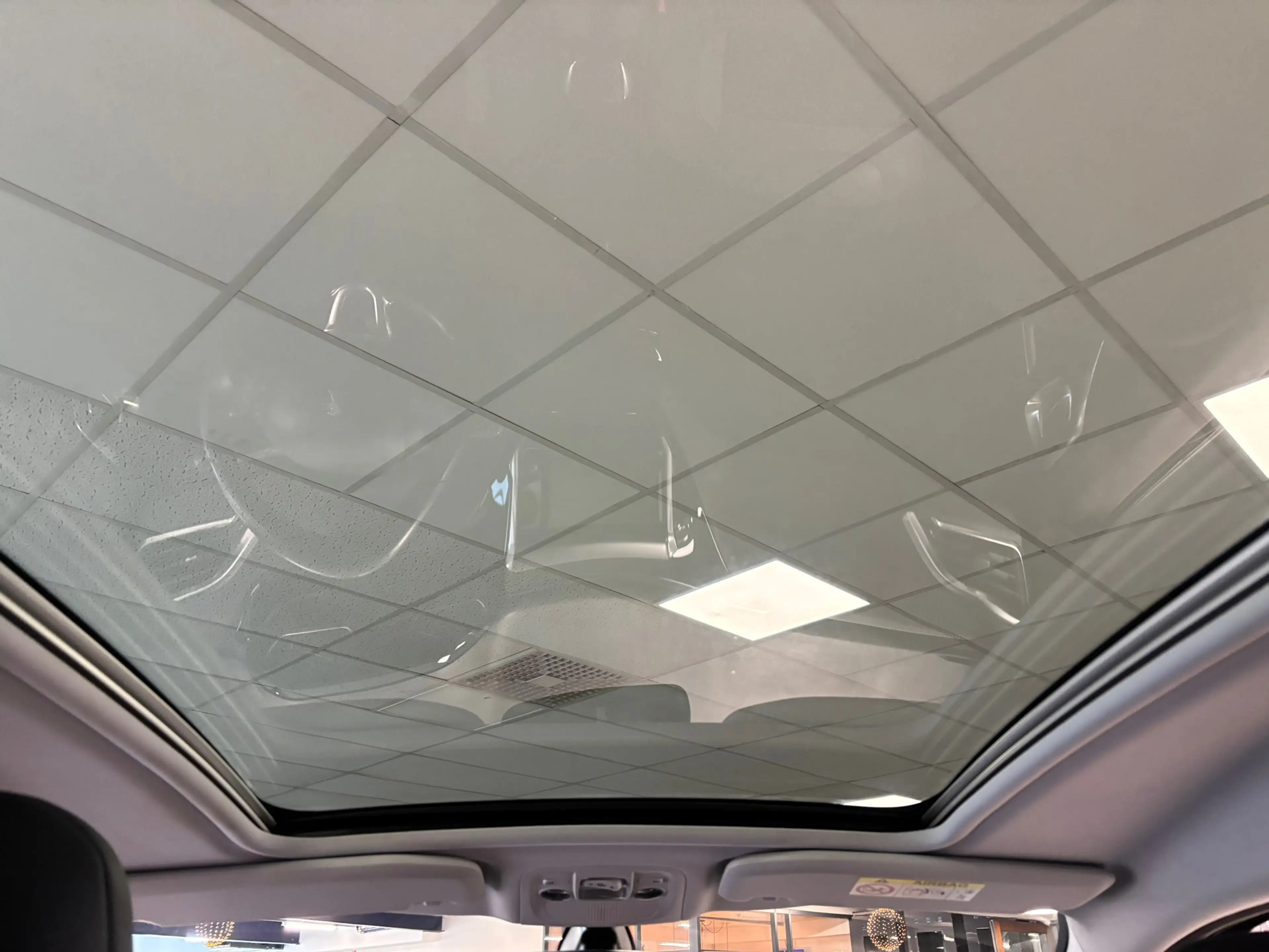 Peugeot 2008 1.2 PureTech Allure — photo 13