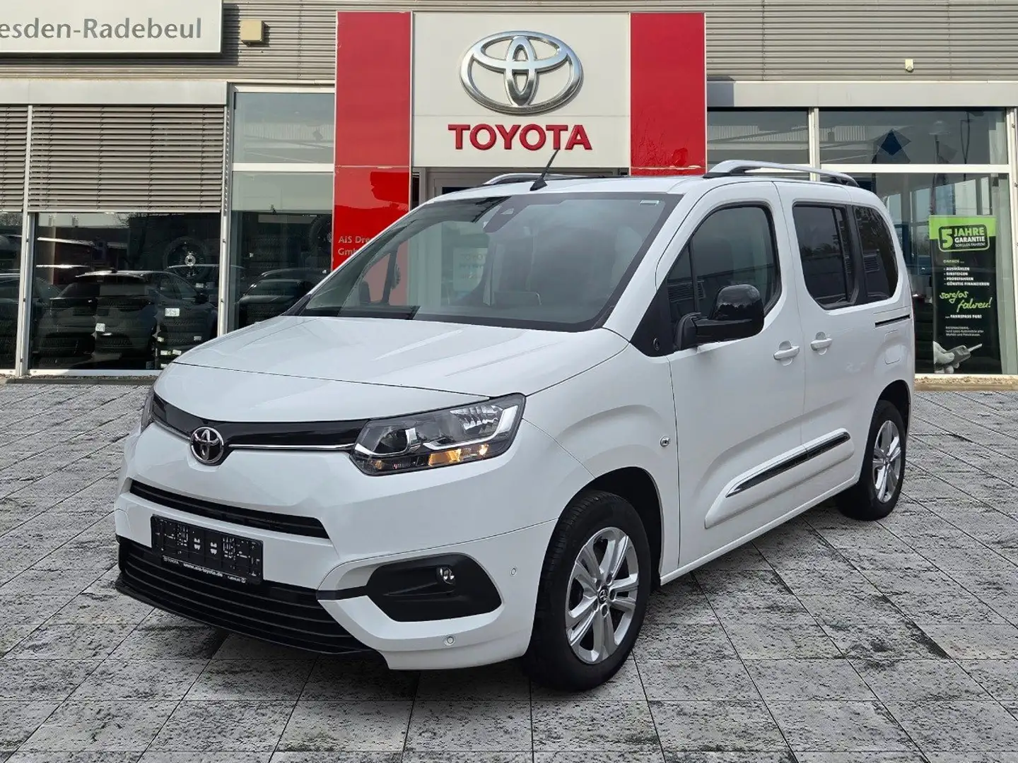 Toyota Proace City Verso 1.2 L1 D Team Deutschland ACC Weiß - 1