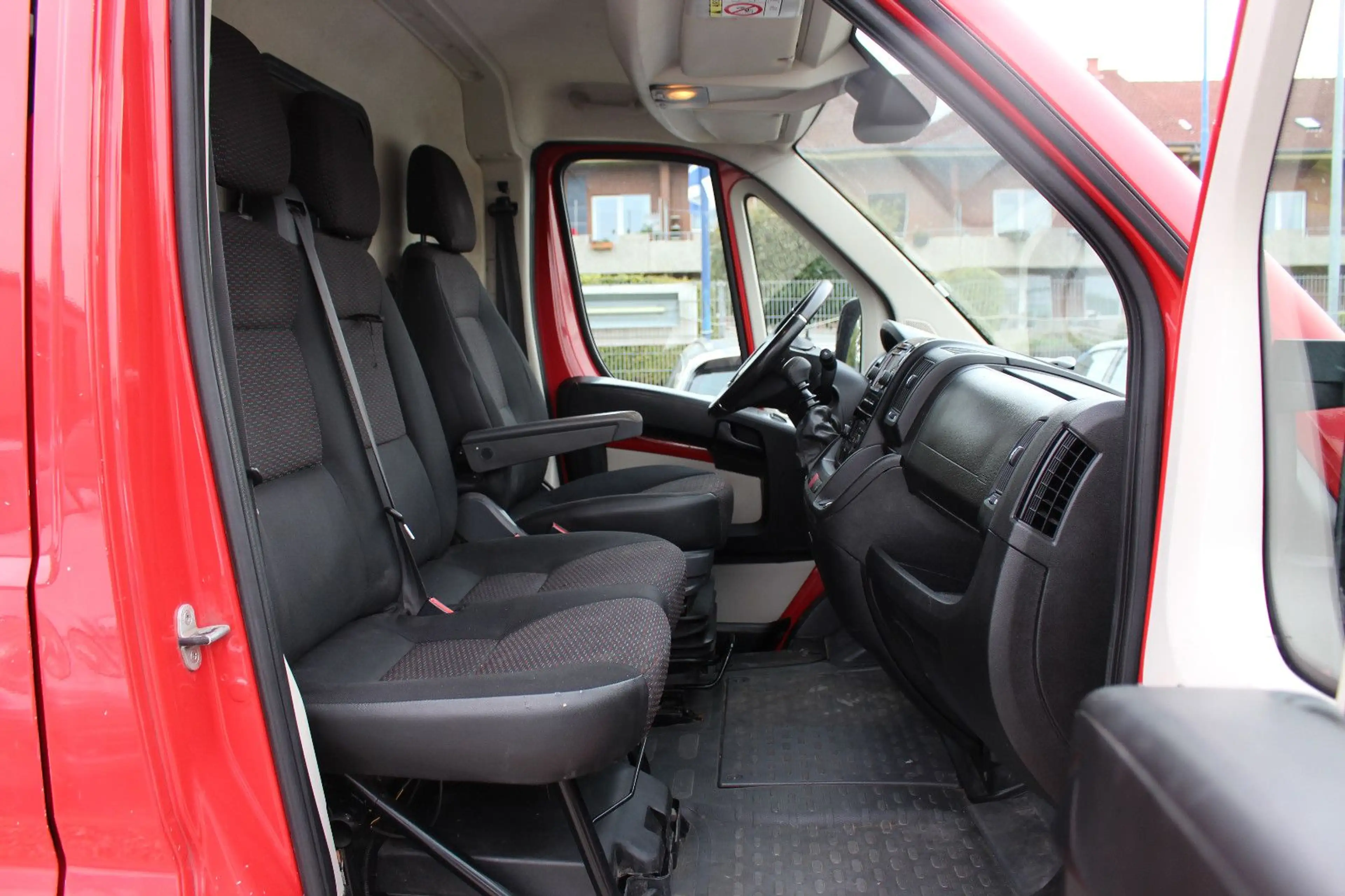 Peugeot Boxer L1H1 Pro BlueHDi 110*S.Heft*Kamera*Klima* — photo 12