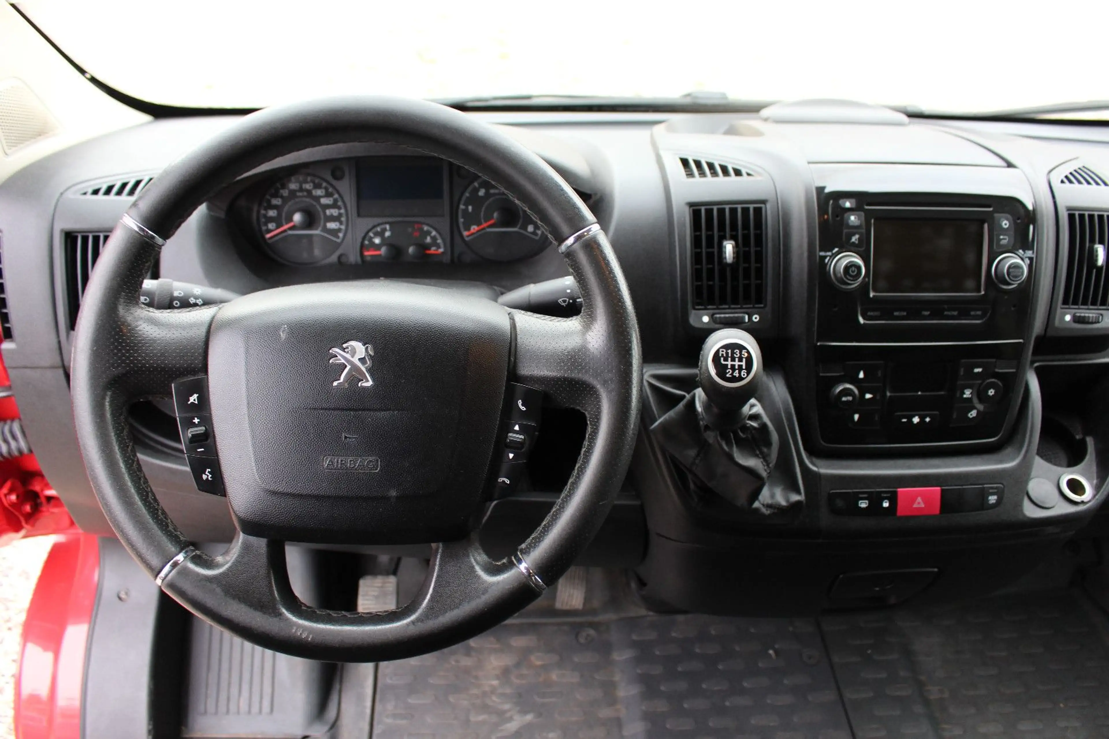 Peugeot Boxer L1H1 Pro BlueHDi 110*S.Heft*Kamera*Klima* — photo 10