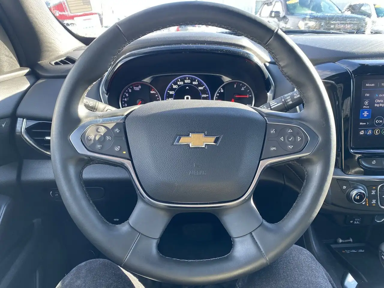 Chevrolet Traverse снимка Chevrolet Traverse