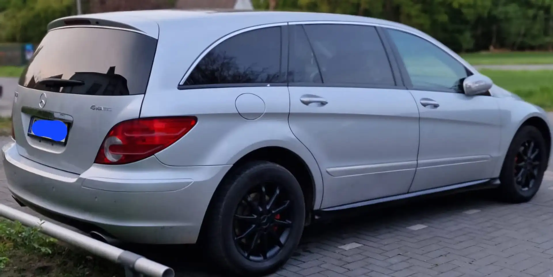 Mercedes-Benz R 350 R 350 L 4Matic 7G-TRONIC srebrna - 1