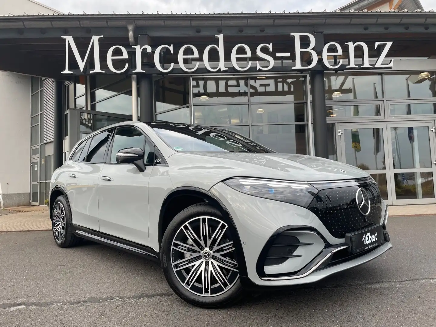 Mercedes-Benz EQS SUV 580 AMG DigL+AIR+HUD+Hyper+Burm+Pano Gris - 1