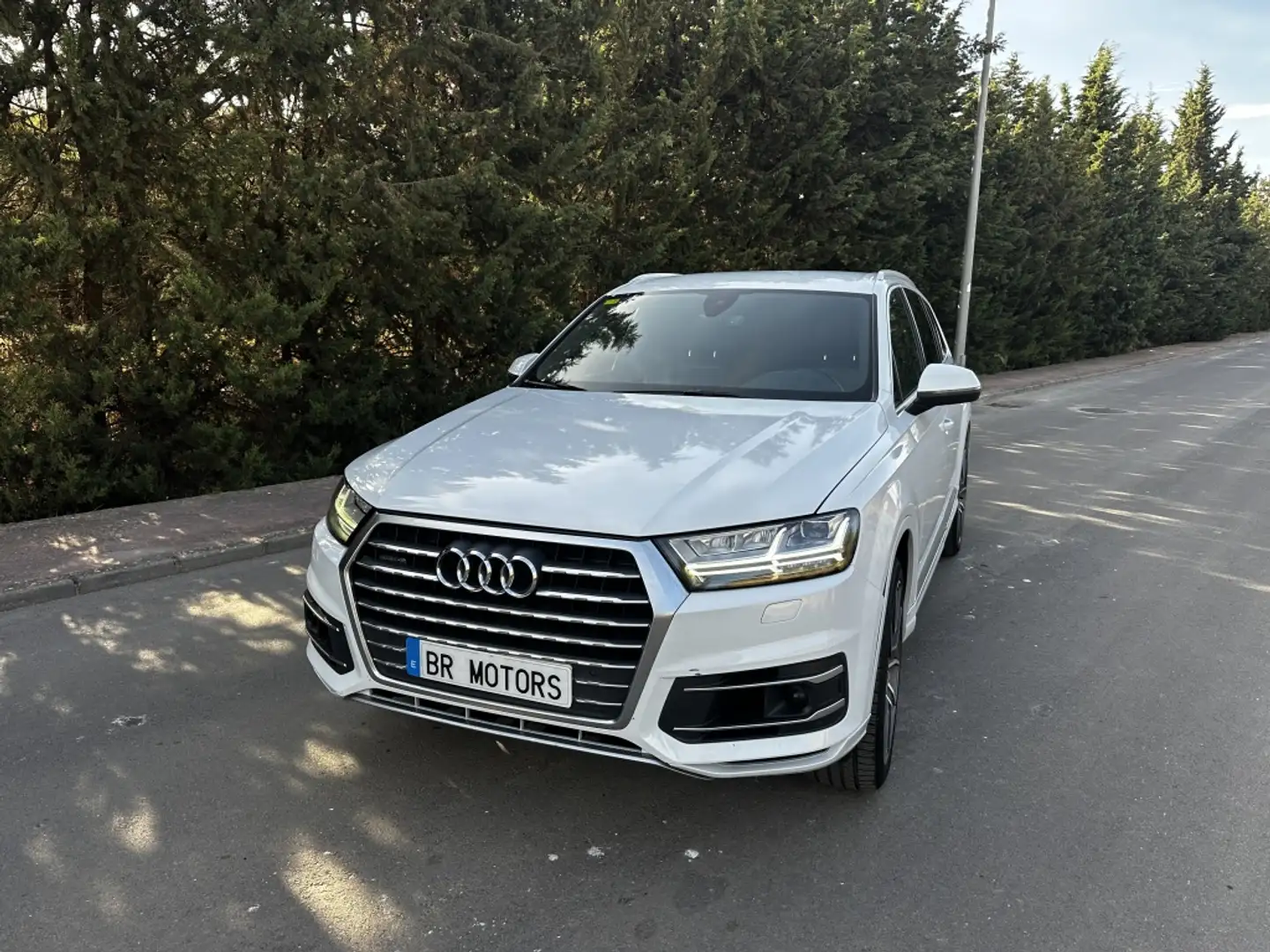 Audi Q7 3.0TDI design quattro Tip. 272 (9.75) Blanc - 2