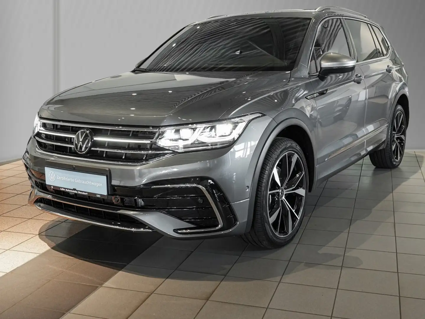 Volkswagen Tiguan Allspace 2.0 TSI DSG 4Motion R-Line *Standhzg.*Pano*AHK*... Grau - 2