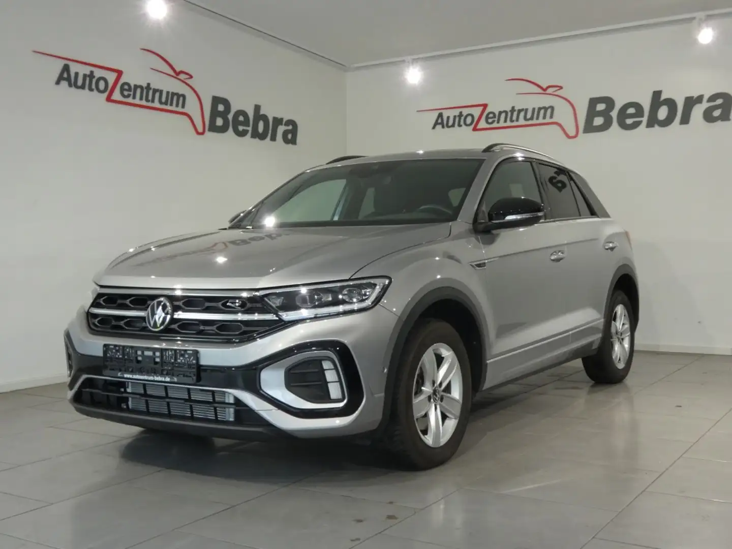Volkswagen T-Roc R-Line 2.0 TDI LED/Navi/Panorama/AHK/Kamer Silber - 1