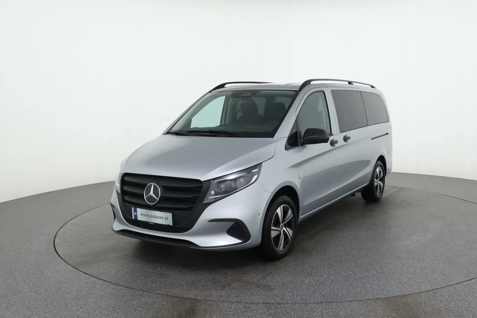 Mercedes-Benz Vito 116 CDI 4x4 Tourer PRO Lang AHK 2,5t 8 Sitze Silber - 2