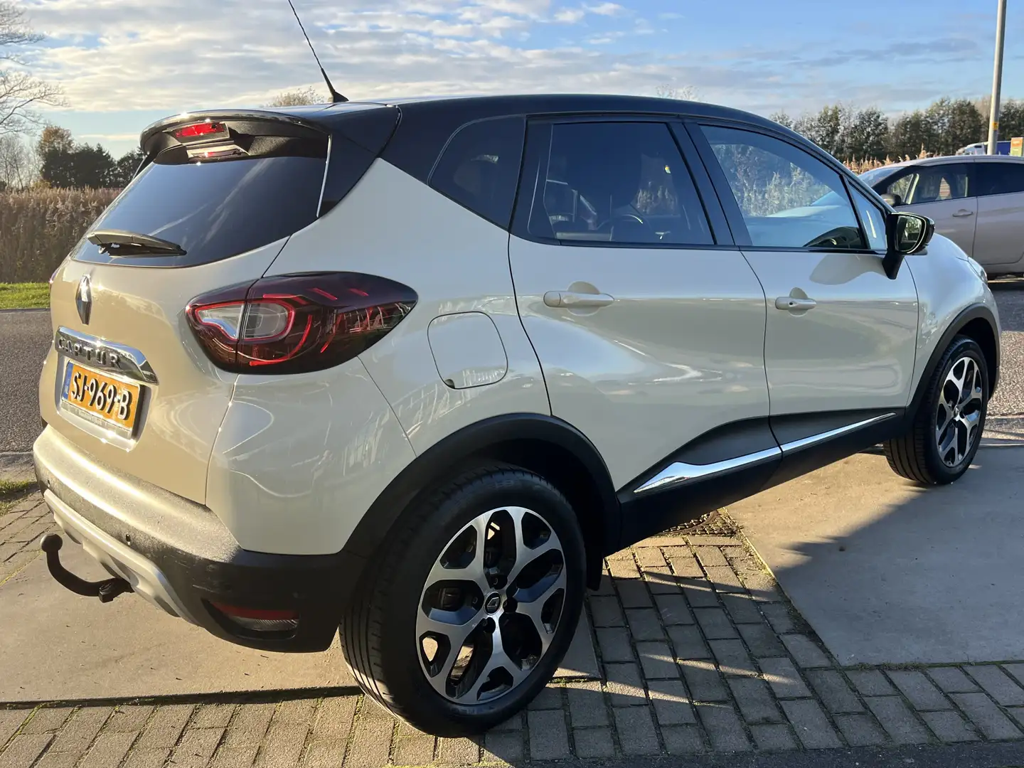 Renault Captur 0.9 TCe Intens / Trekhaak / Keyless / Climate / PD White - 2