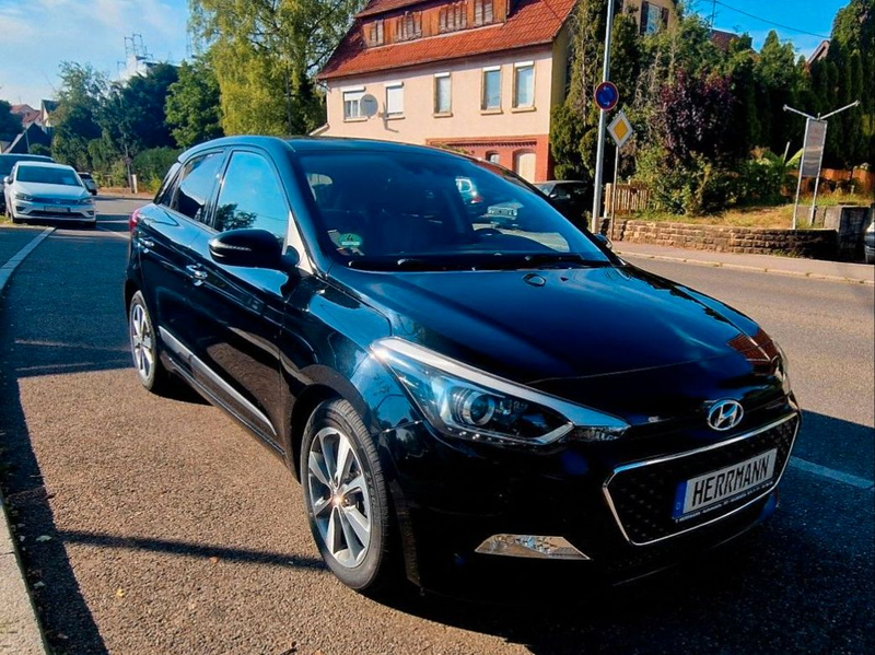 Hyundai i20 Style Automatik Keyless Kamera SHZ Navi PDC