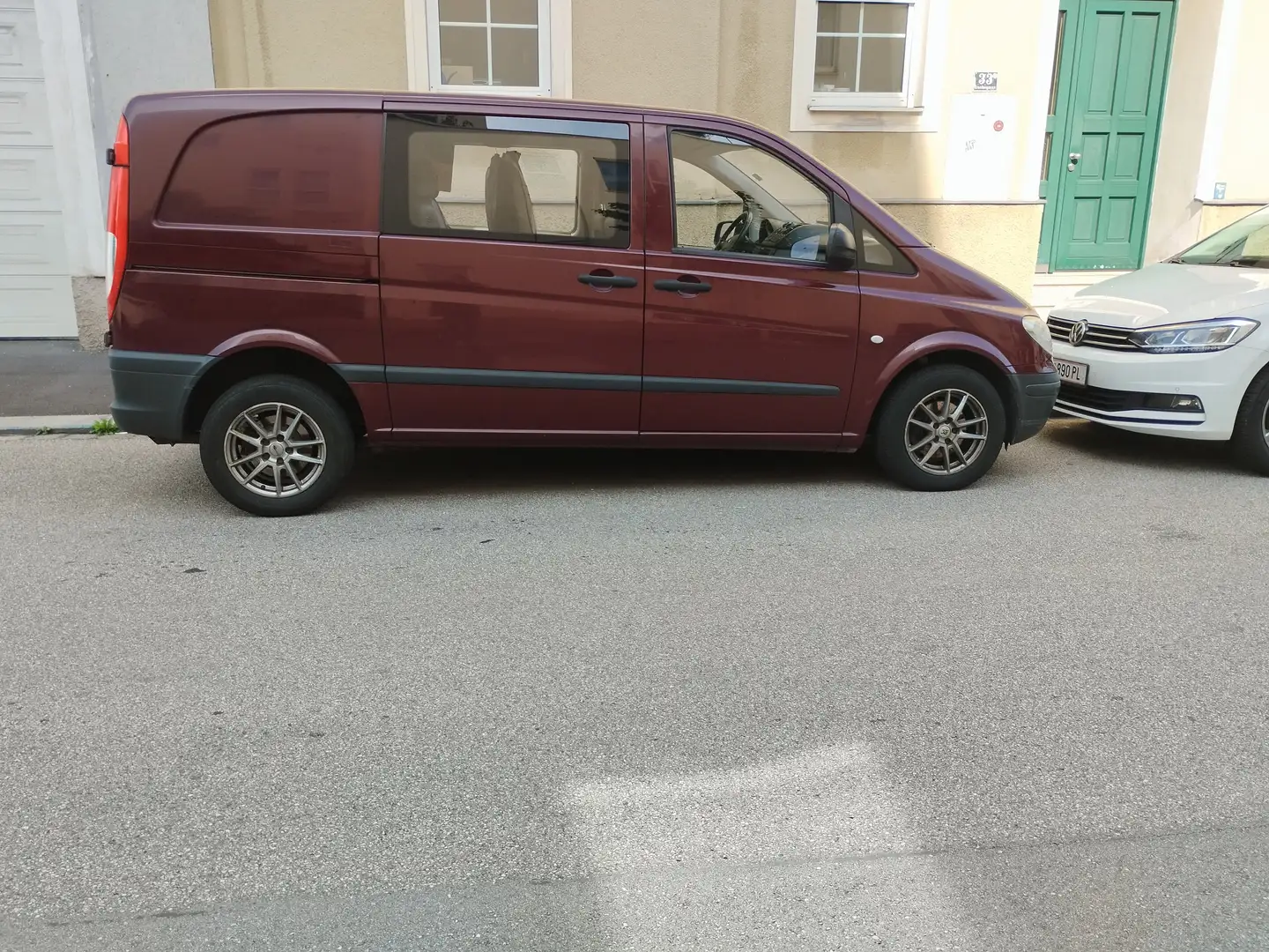 Mercedes-Benz Vito Vito 111 CDI kompakt Czerwony - 1
