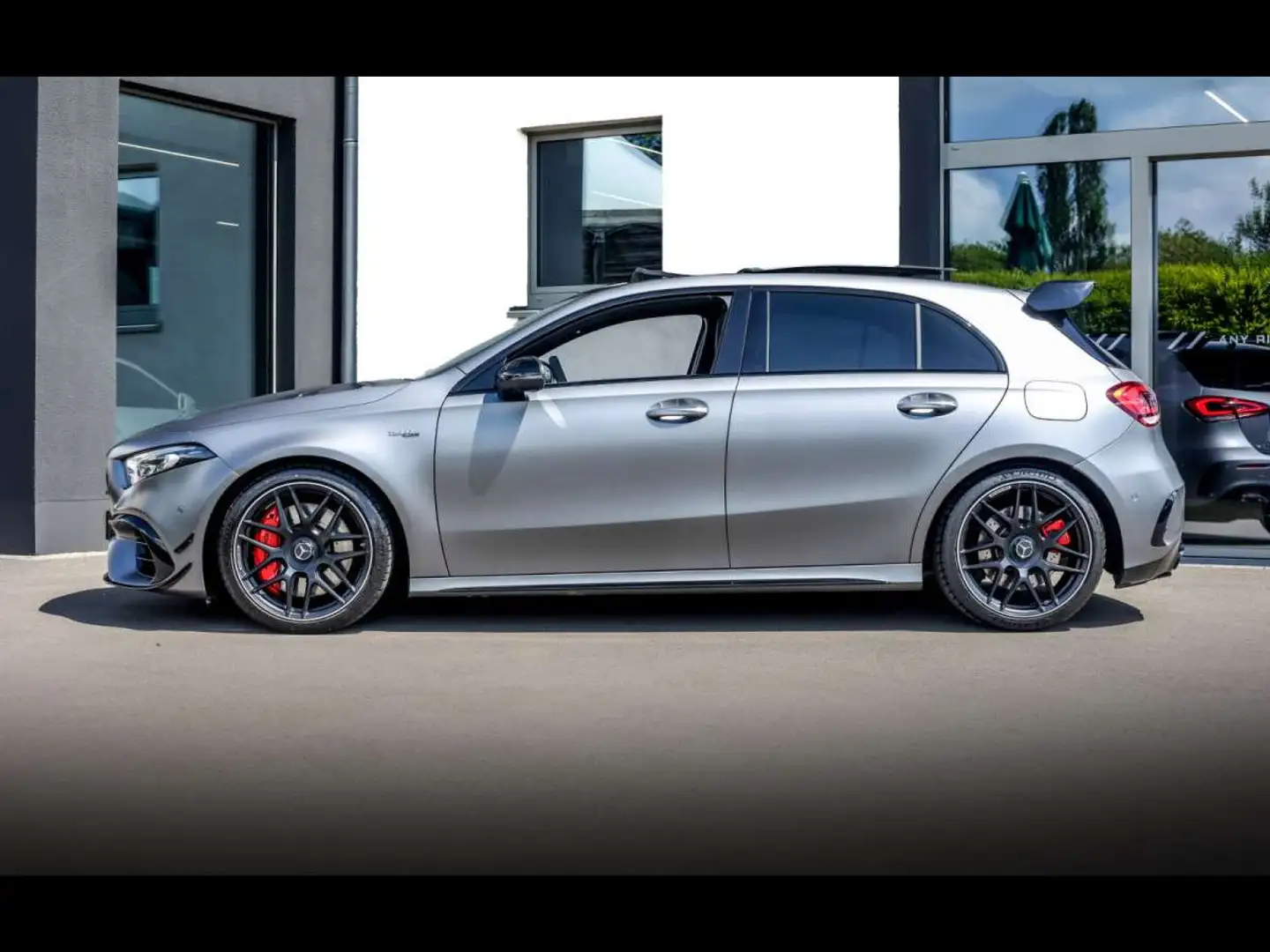 Mercedes-Benz A 45 AMG S 4MAERONIGHTMAGNOPERF SITZE360BURM Grijs - 2